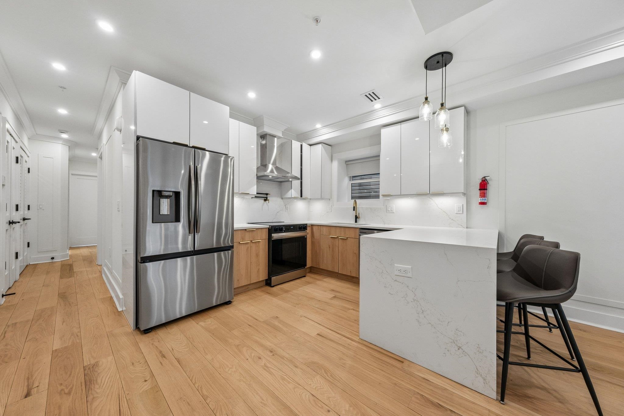 183 ZABRISKIE ST - Photo 5