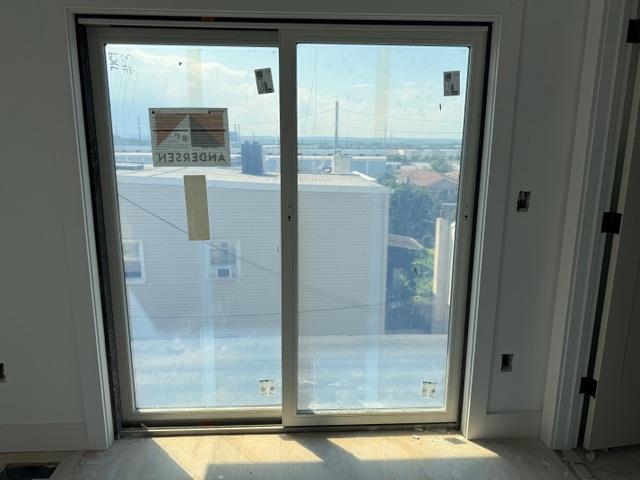 553 LIBERTY AVE - Photo 3