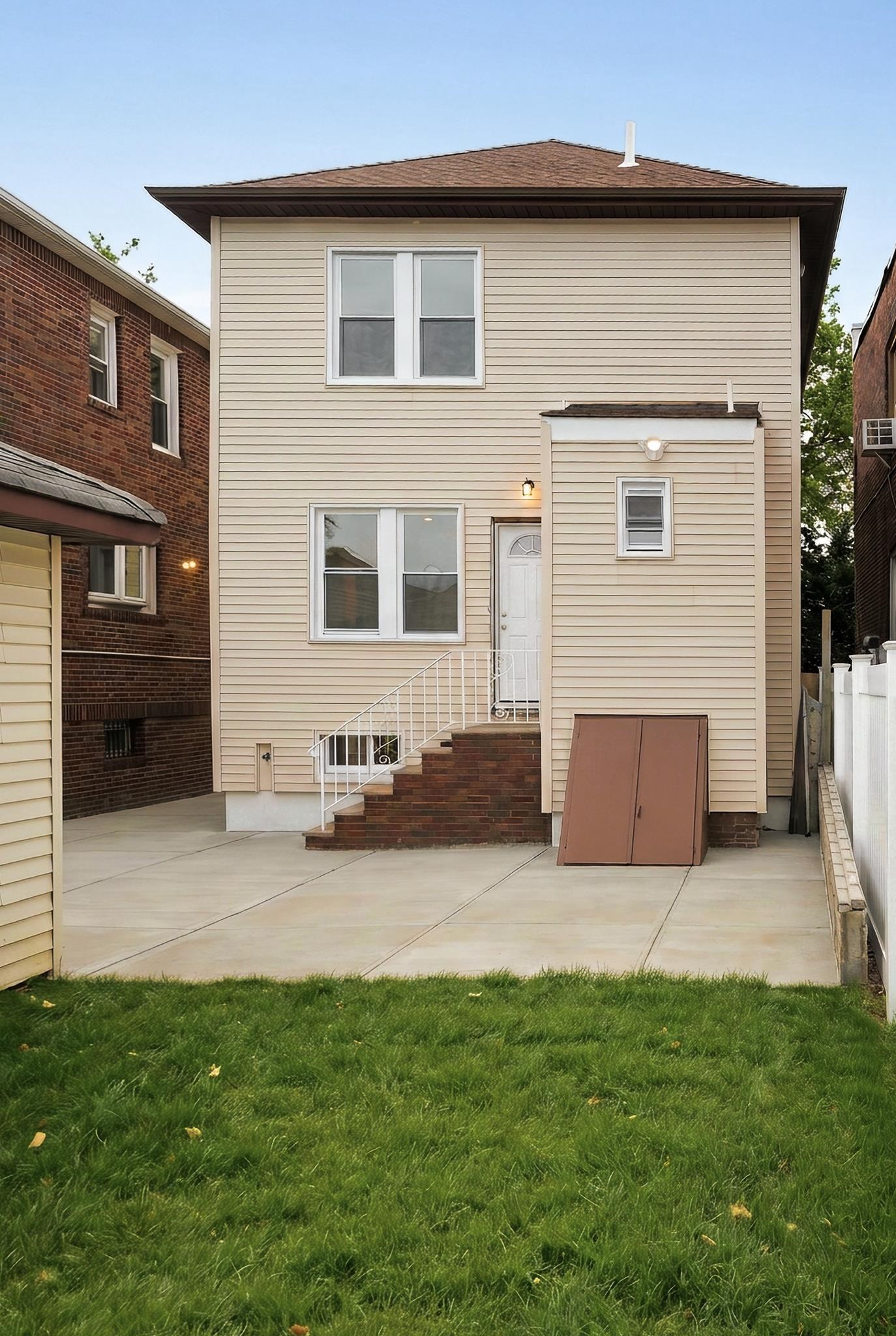 7226 KENNEDY BLVD - Photo 2