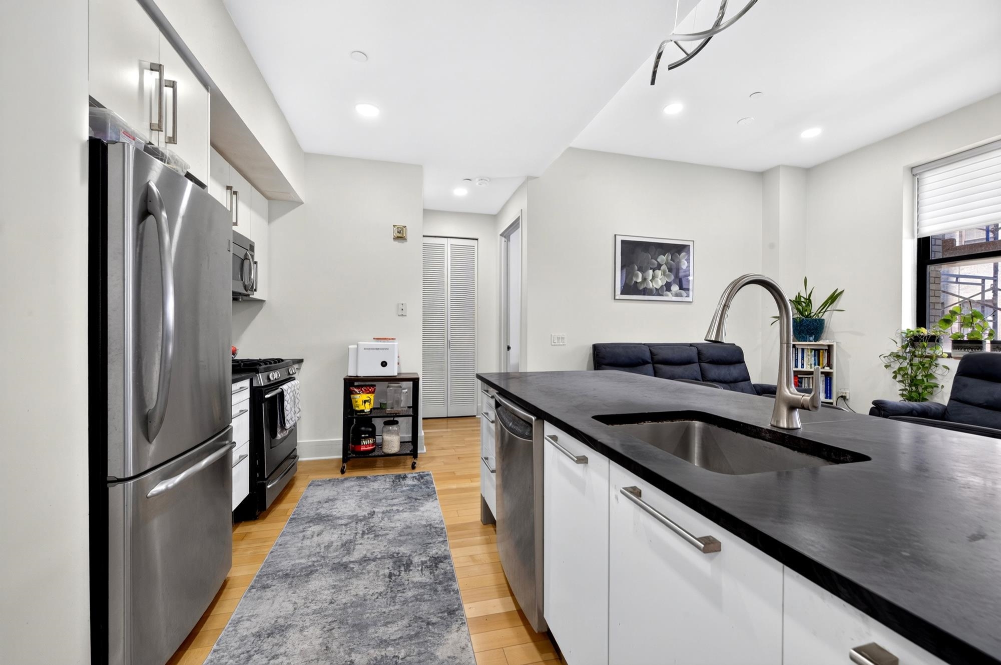 4 BEACON WAY - Photo 3