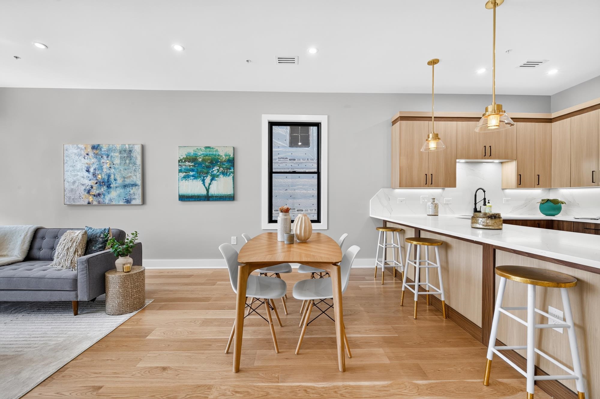 172 GRIFFITH ST - Photo 5