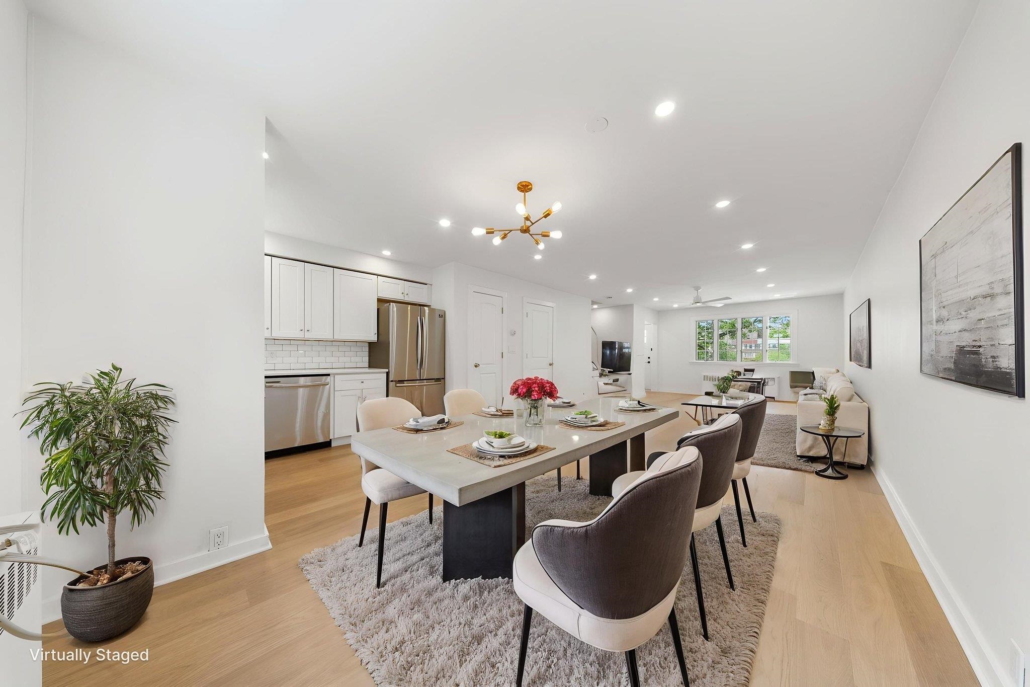 32 COLLEGE ST - Photo 2
