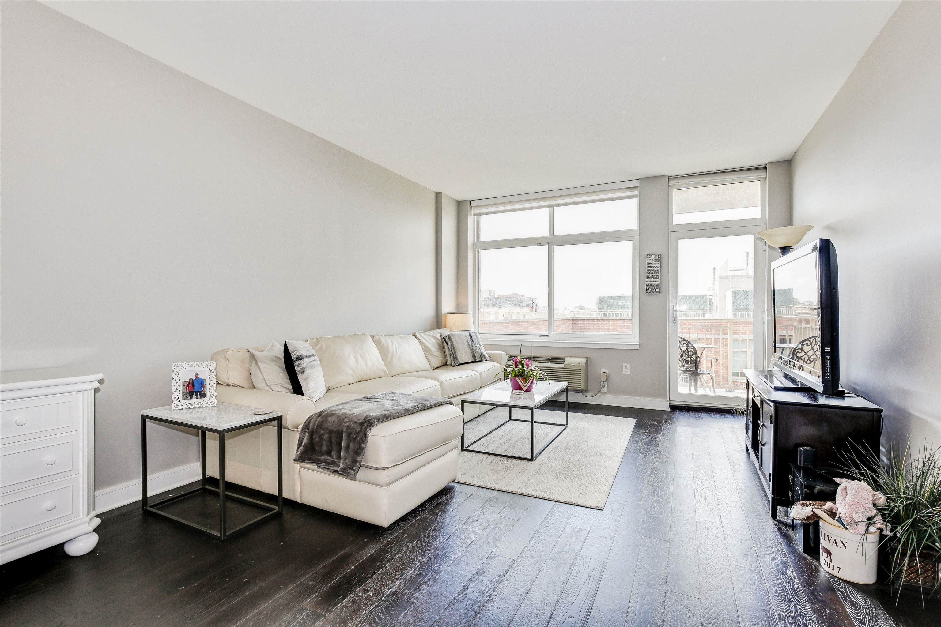 1450 WASHINGTON ST - Photo 2