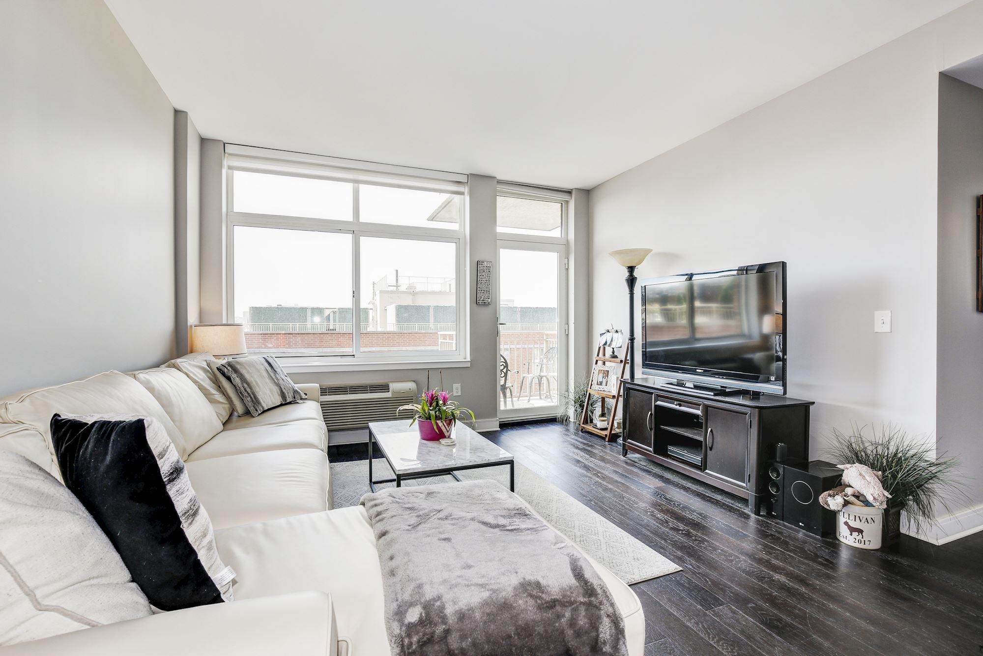 1450 WASHINGTON ST - Photo 3