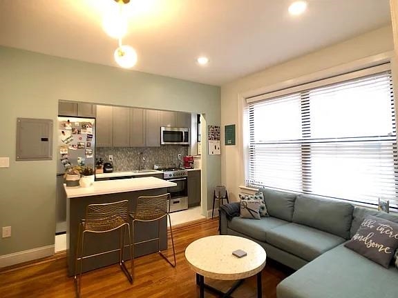 56 GLENWOOD AVE - Photo 3