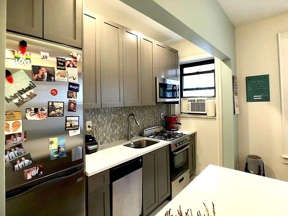 56 GLENWOOD AVE - Photo 4