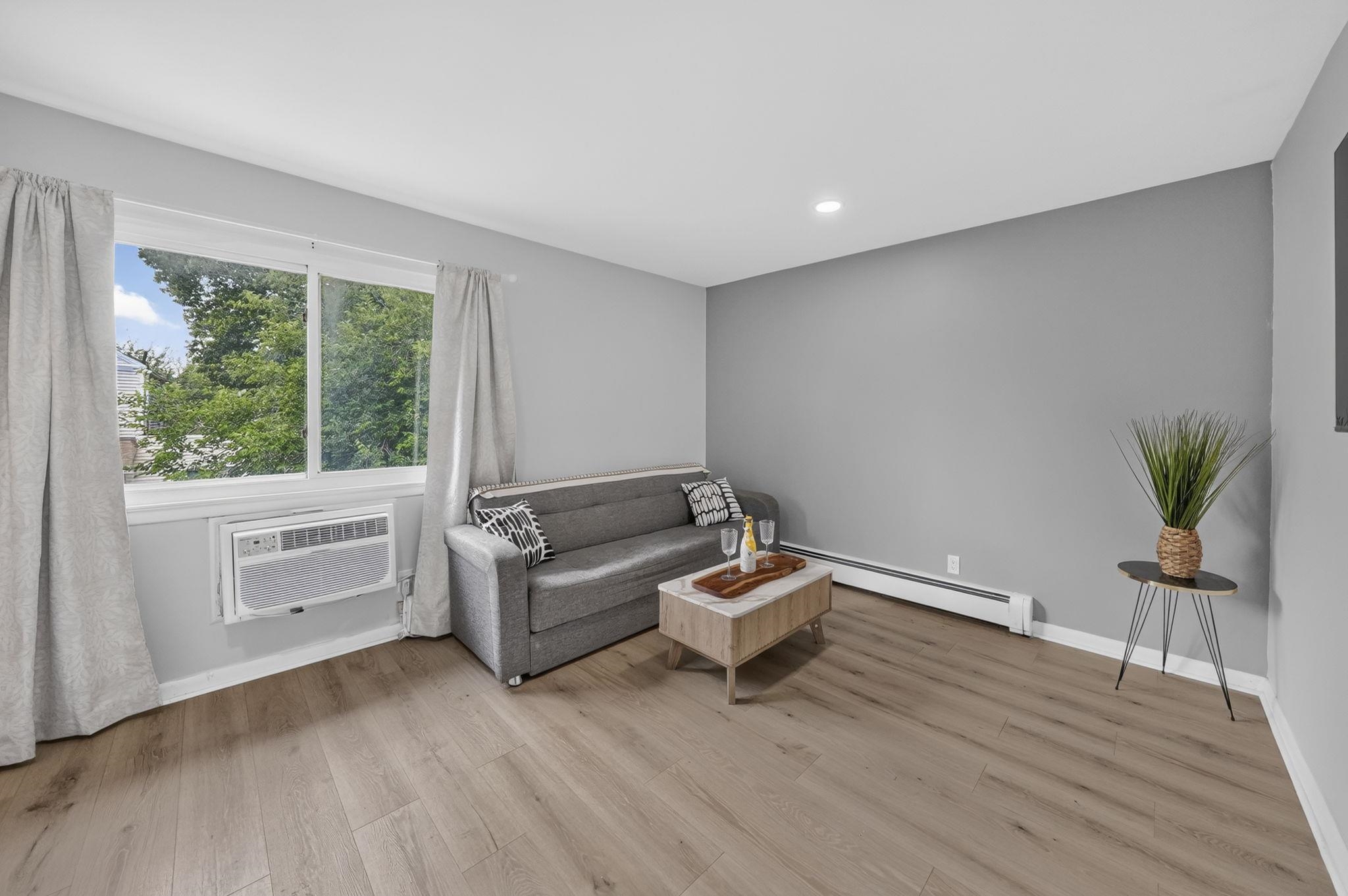 9052 NEW YORK AVE - Photo 2