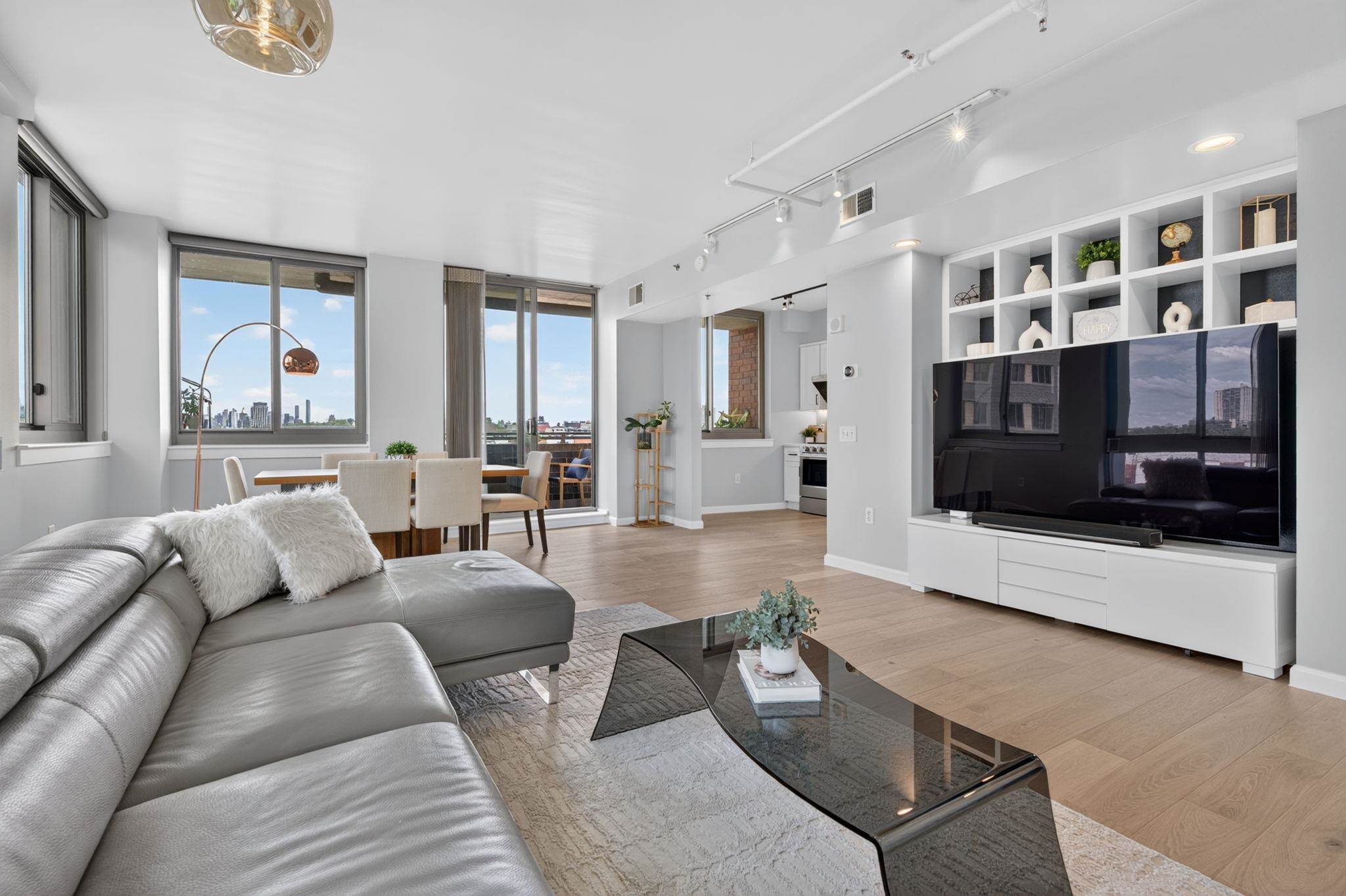 800 JACKSON ST - Photo 4