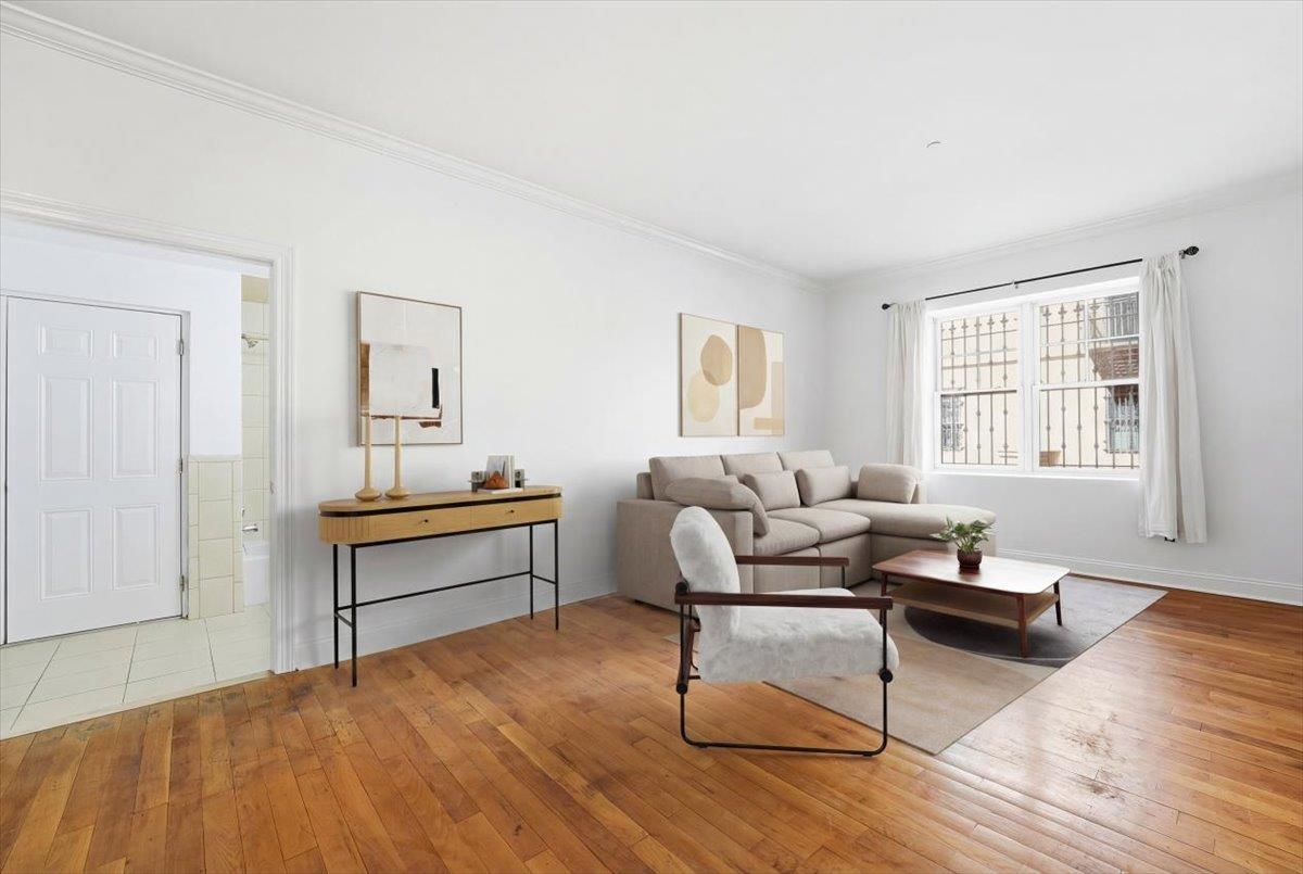 85 BROADWAY - Photo 2