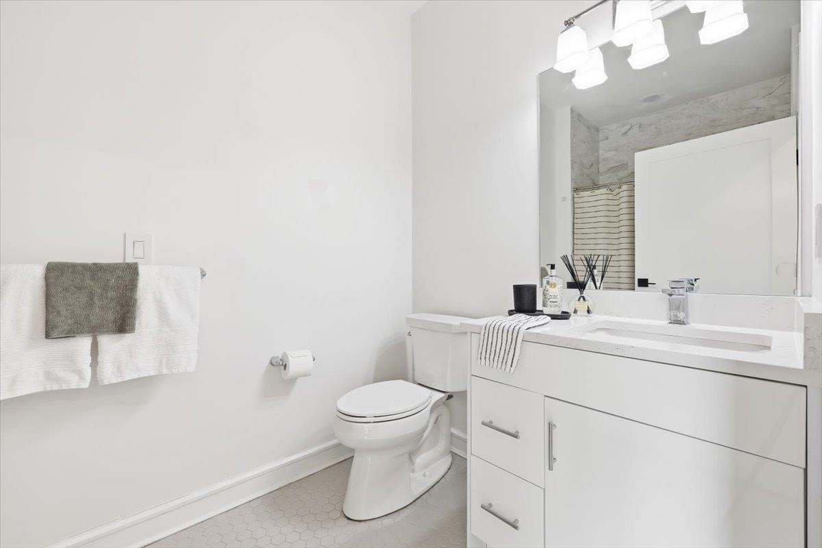974 SUMMIT AVE - Photo 14