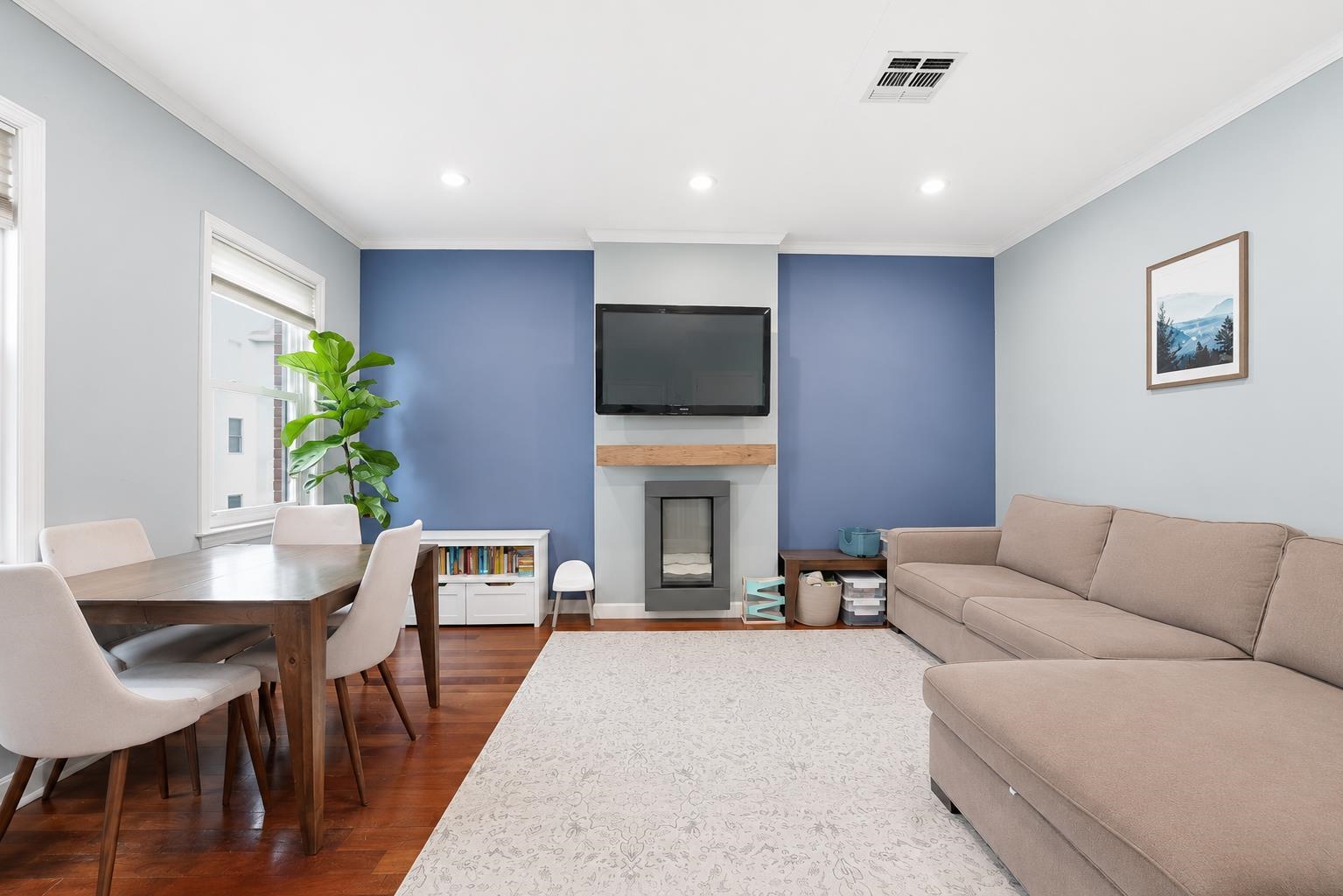 620 38TH ST - Photo 2
