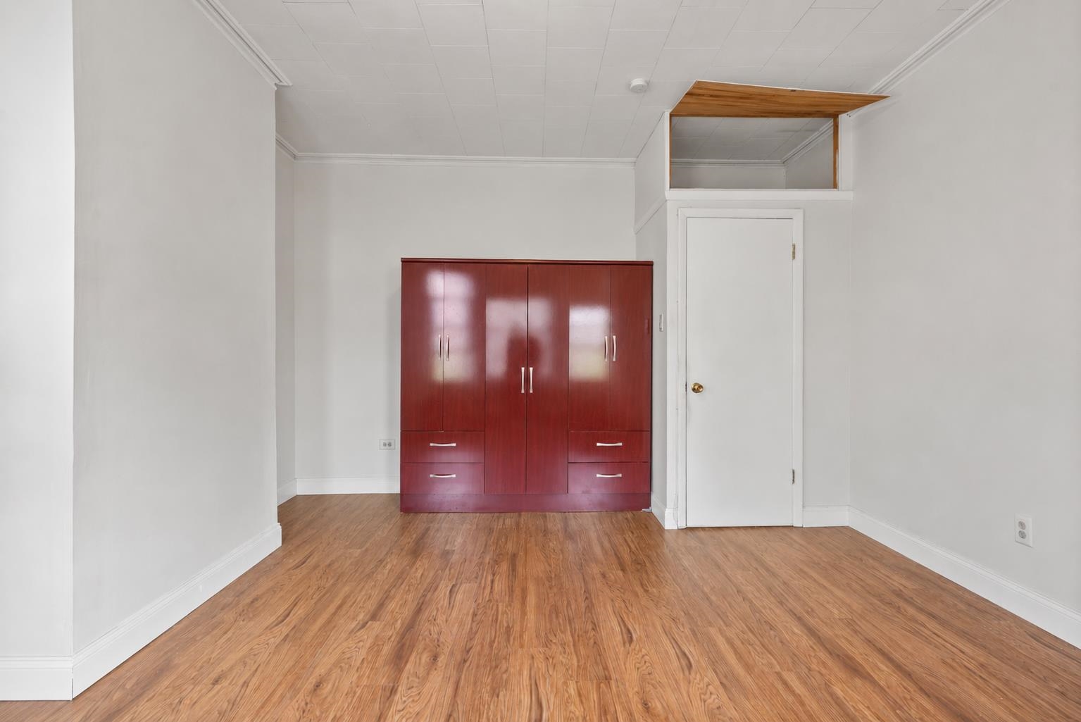 609 38TH ST - Photo 5