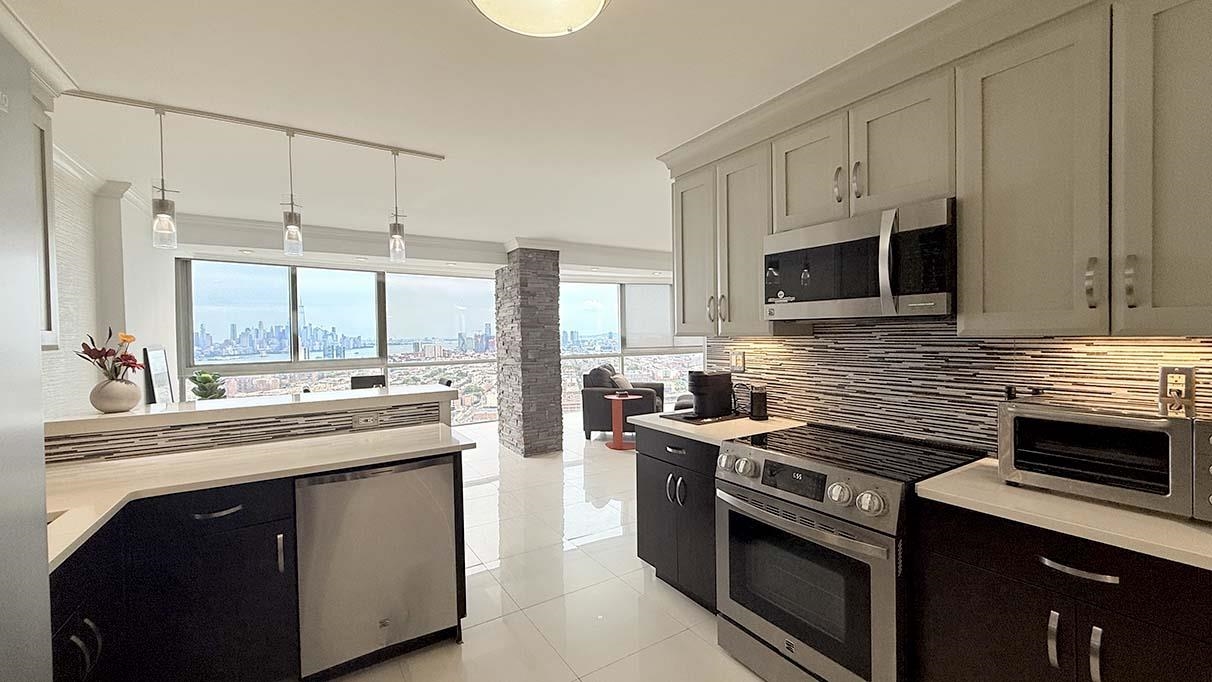 380 MOUNTAIN RD - Photo 3