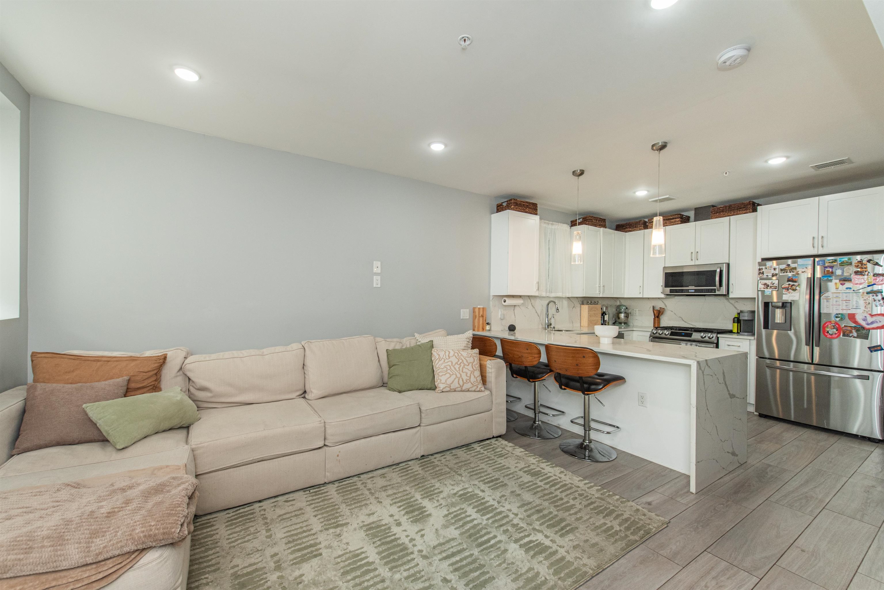 84 FERRY ST - Photo 2