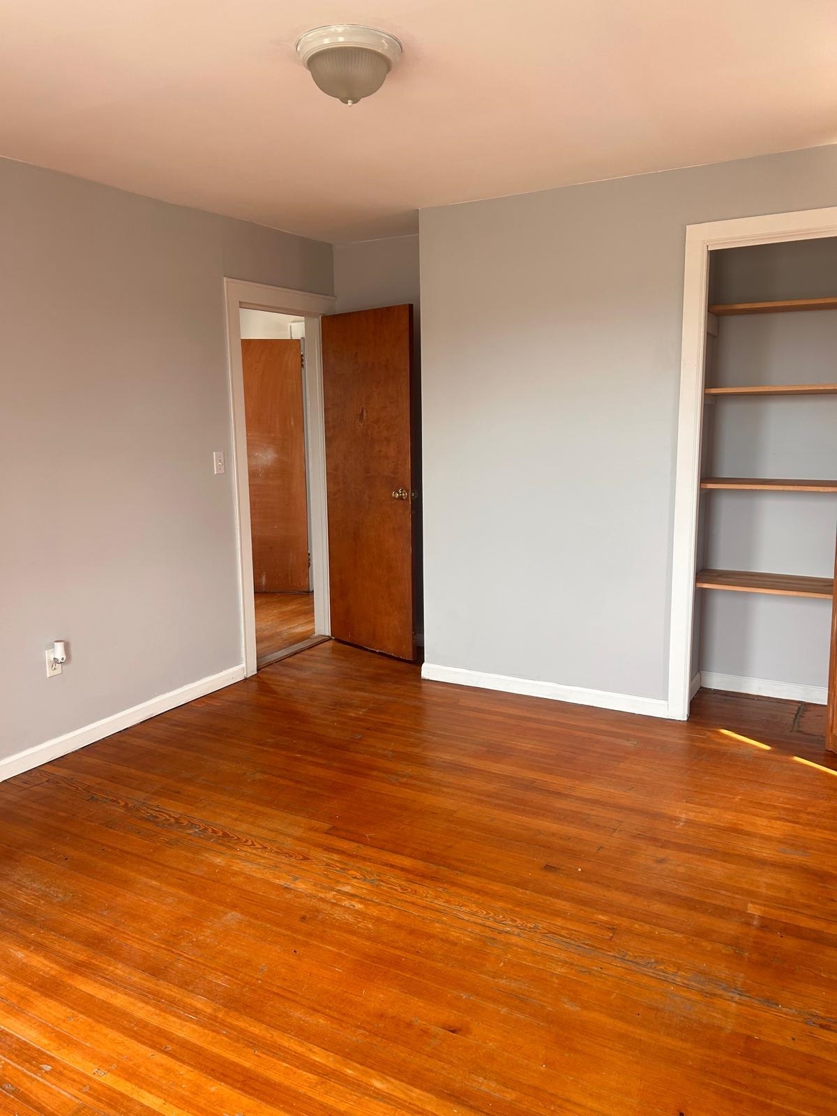 8906 TONNELLE AVE - Photo 5