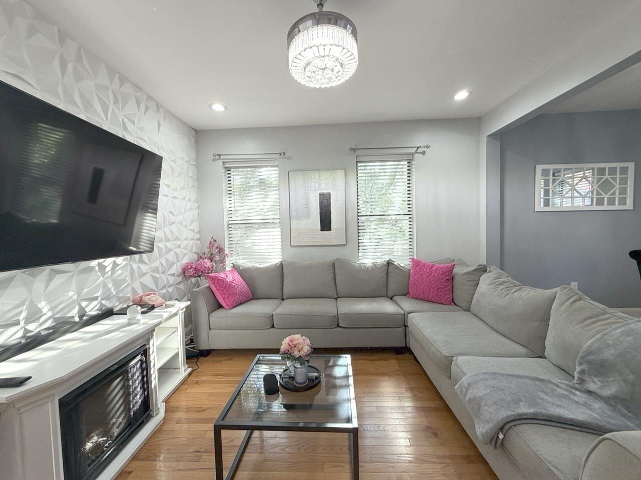 15 BROADWAY - Photo 3