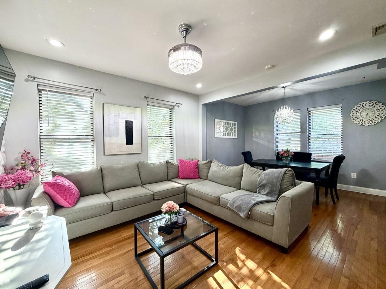 15 BROADWAY - Photo 4