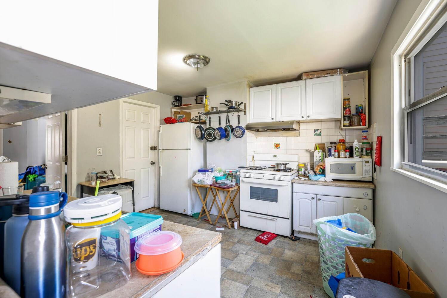 107 ST PAULS AVE - Photo 5