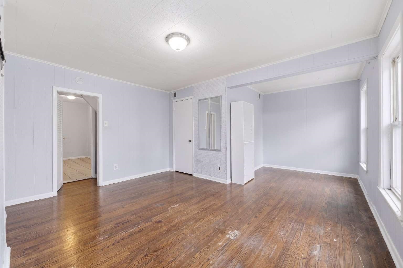 31 LEXINGTON AVE - Photo 5