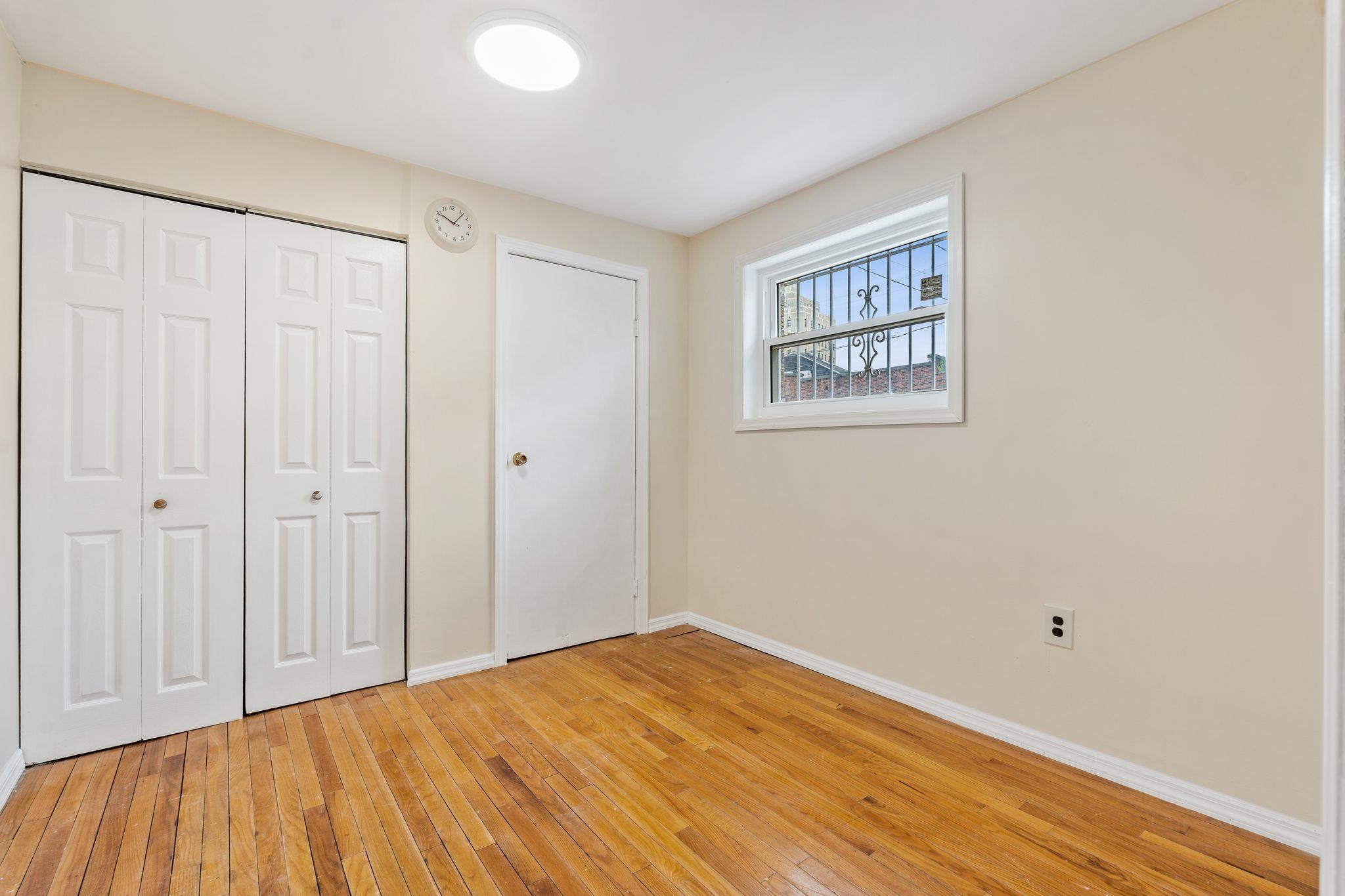 446 MERCER ST - Photo 3