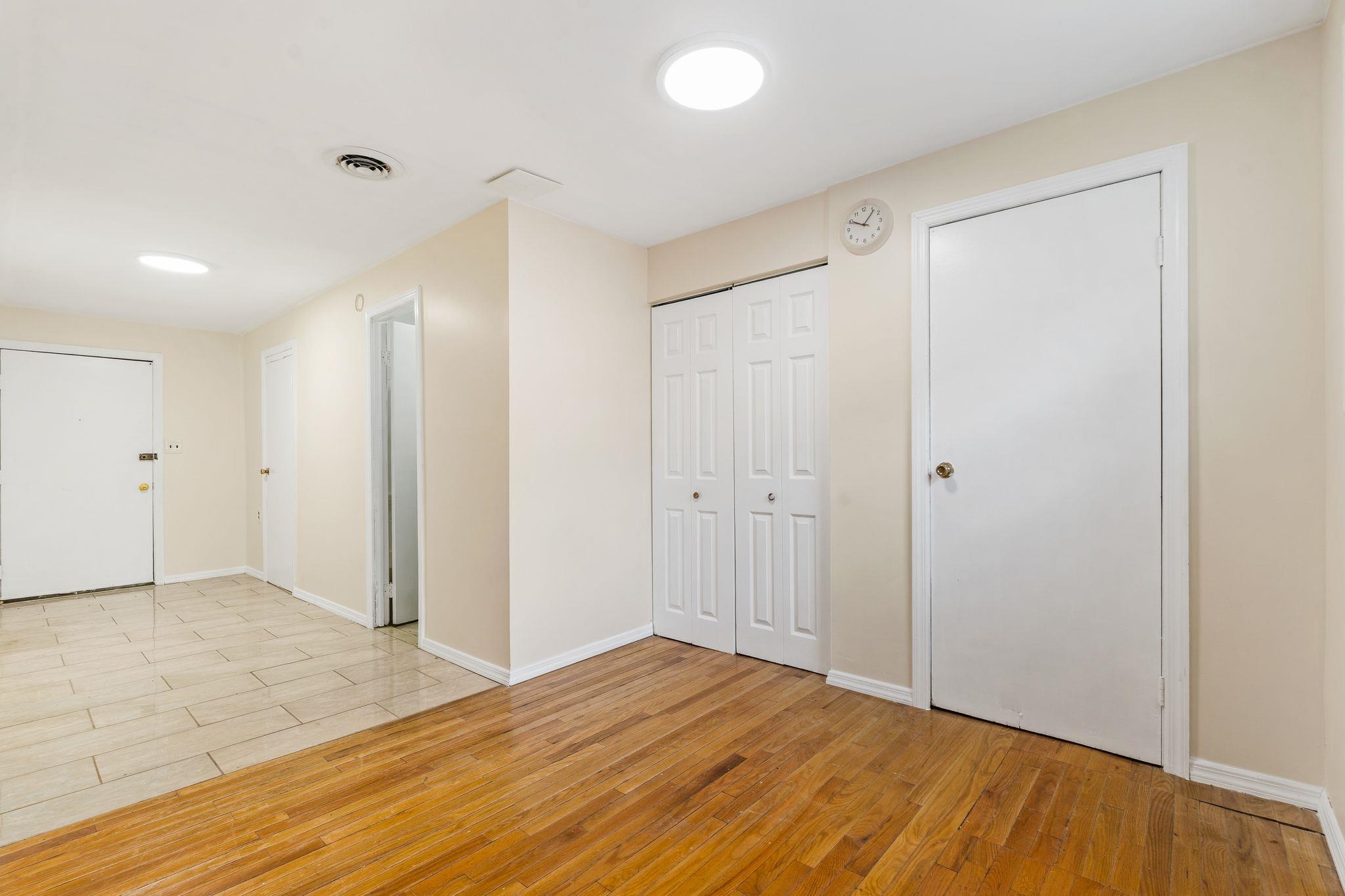 446 MERCER ST - Photo 5