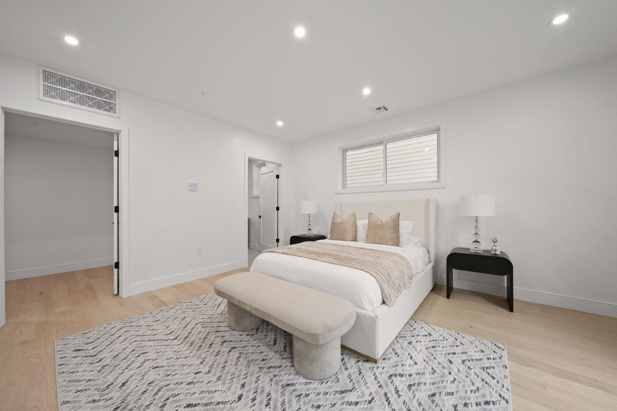 312 11TH ST - Photo 13