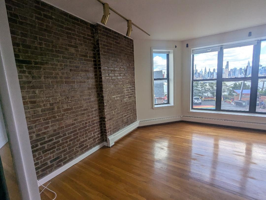 963 BLVD EAST - Photo 4