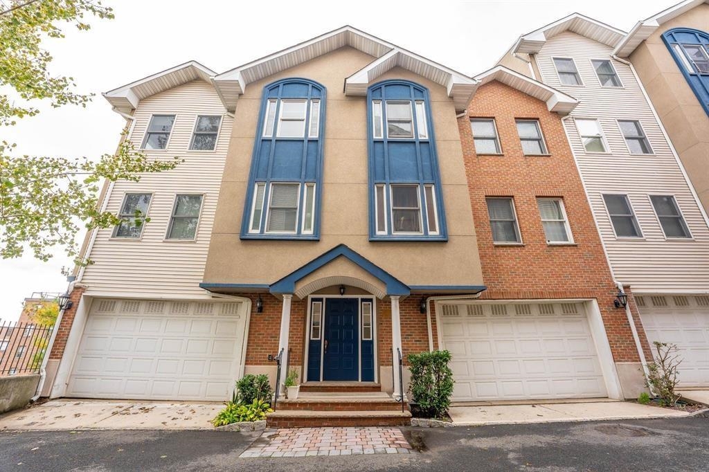 620 38TH ST - Photo 2