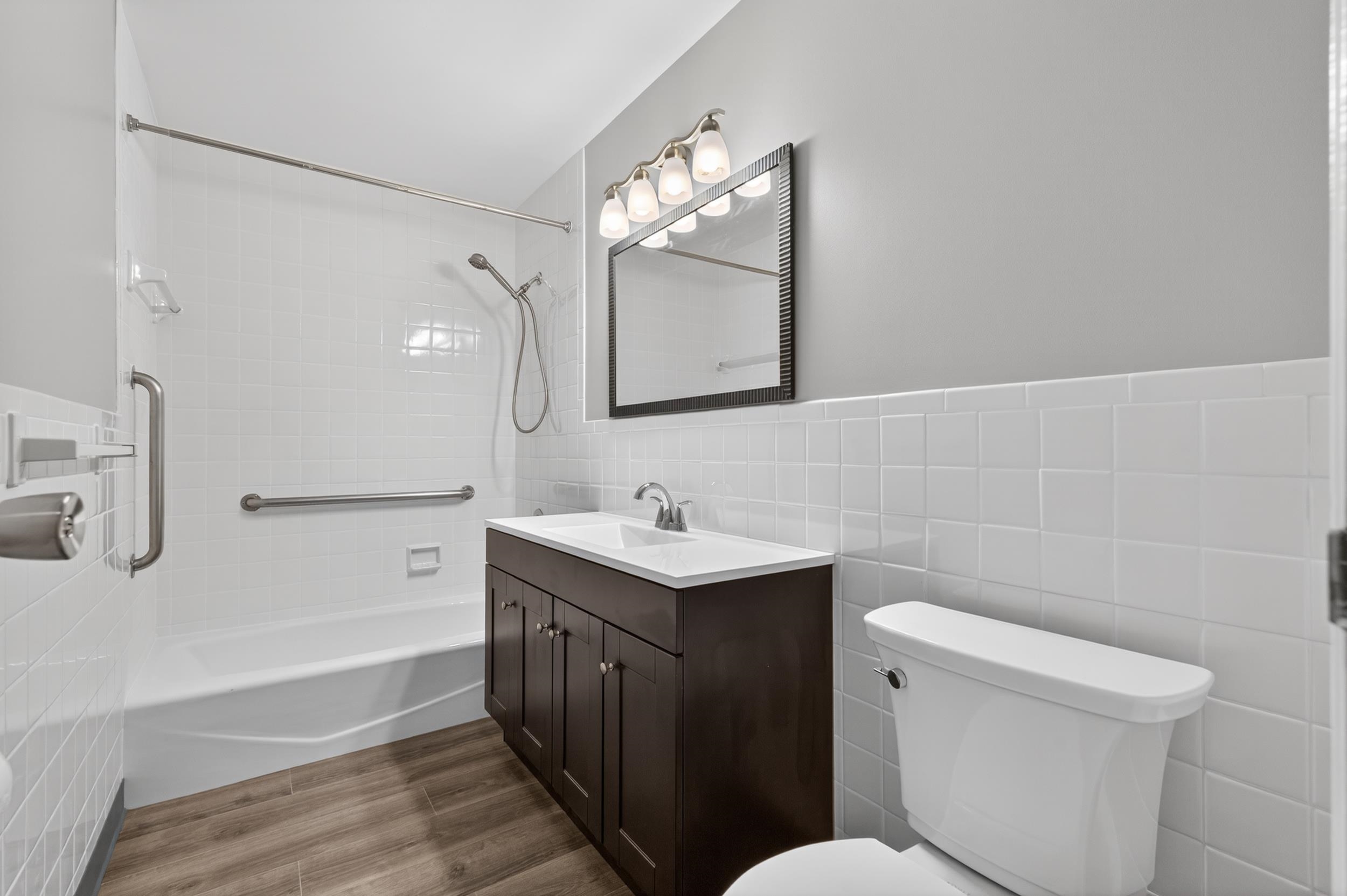 86 WEST 33RD ST #211