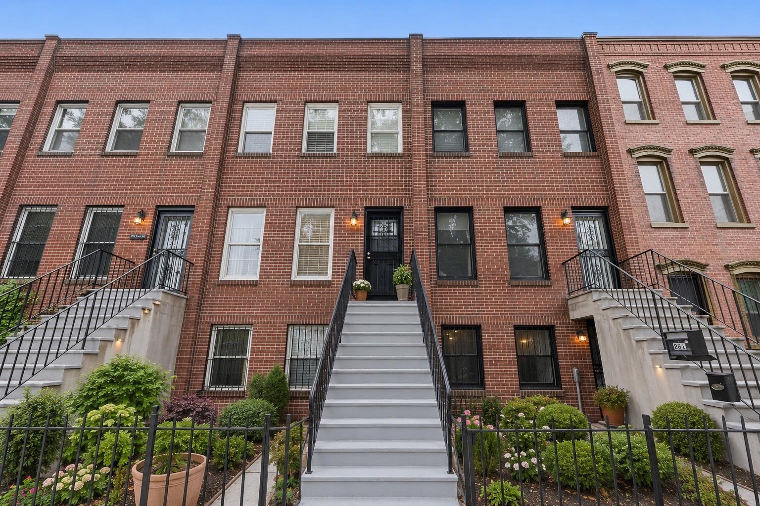 199 YORK ST