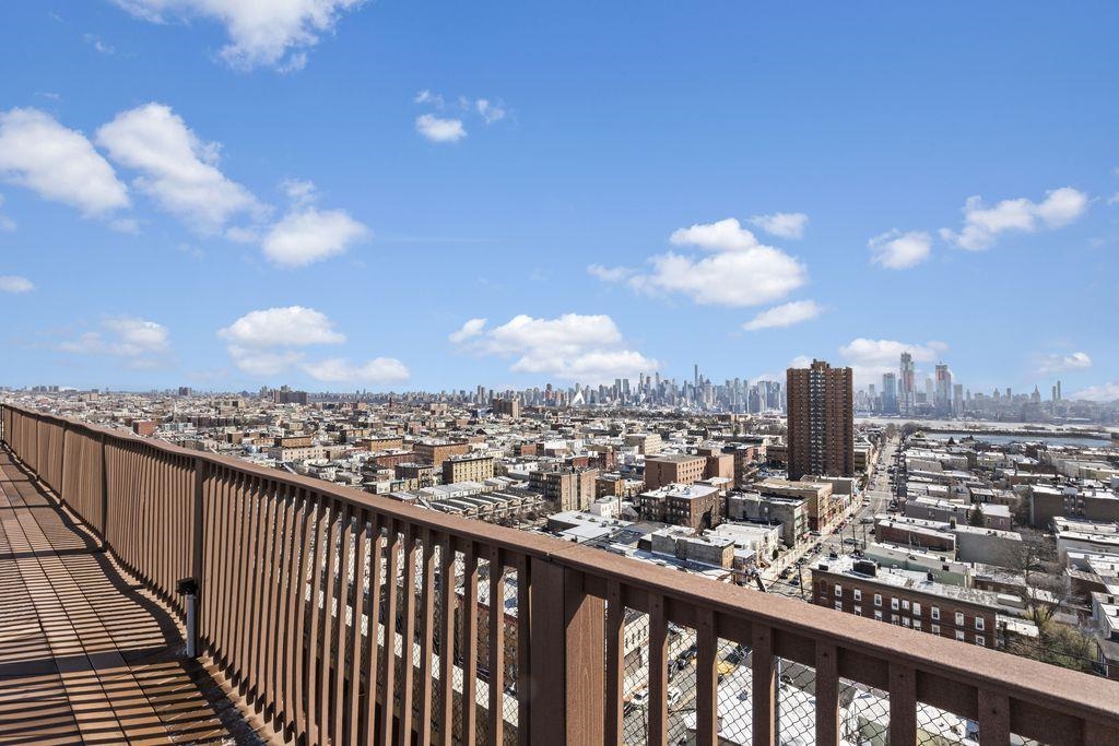 809-815 22ND ST #1102