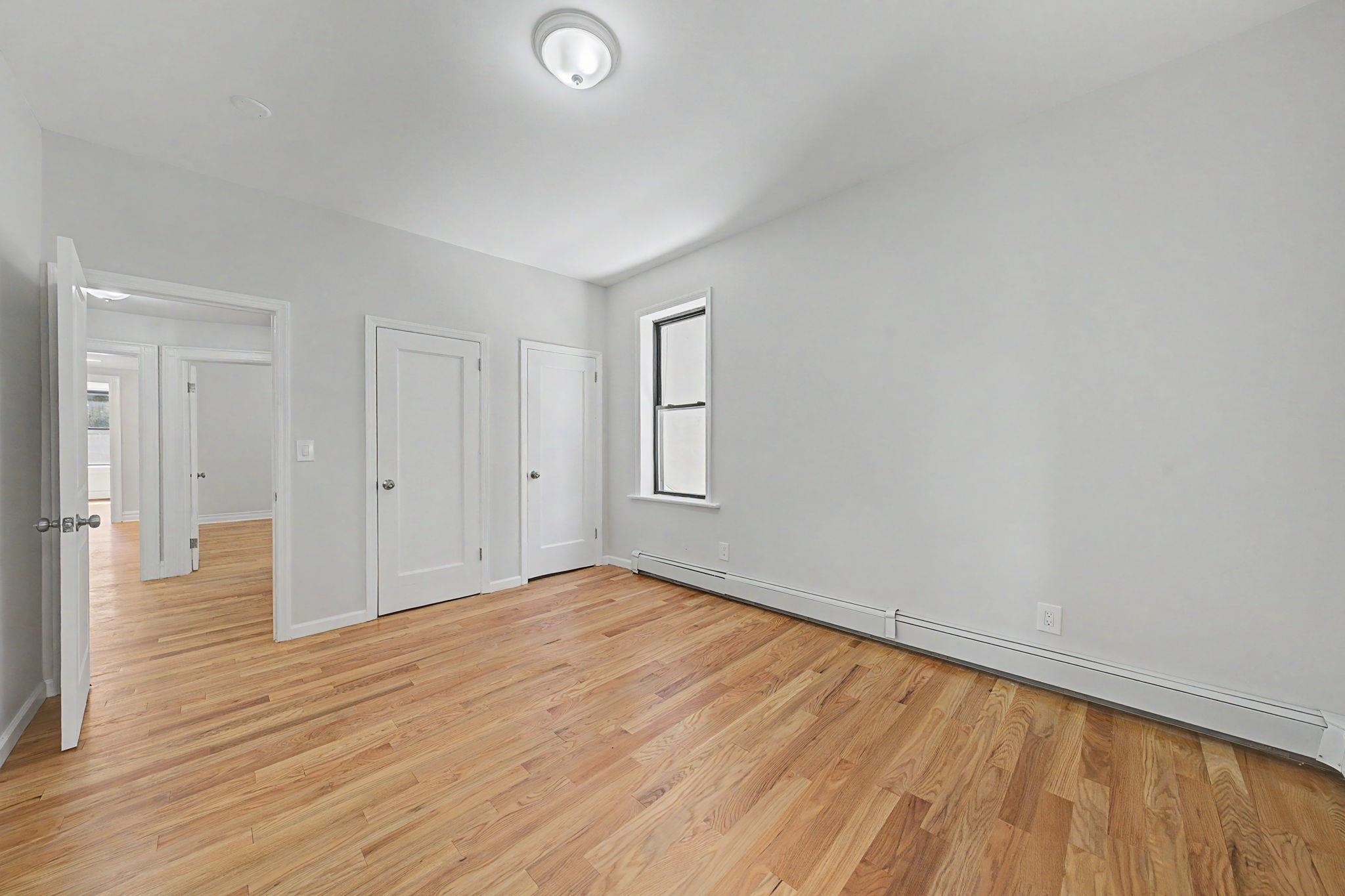 29-31 CRESCENT AVE