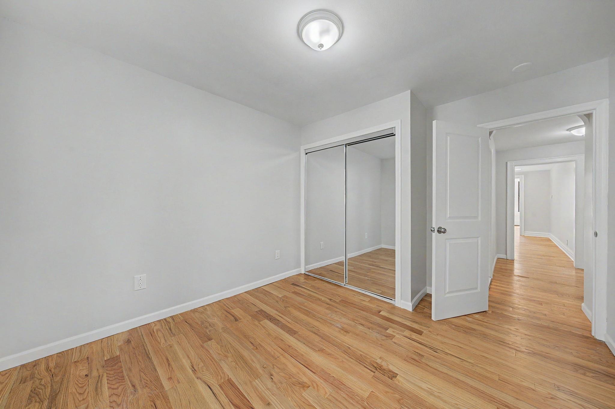 29-31 CRESCENT AVE
