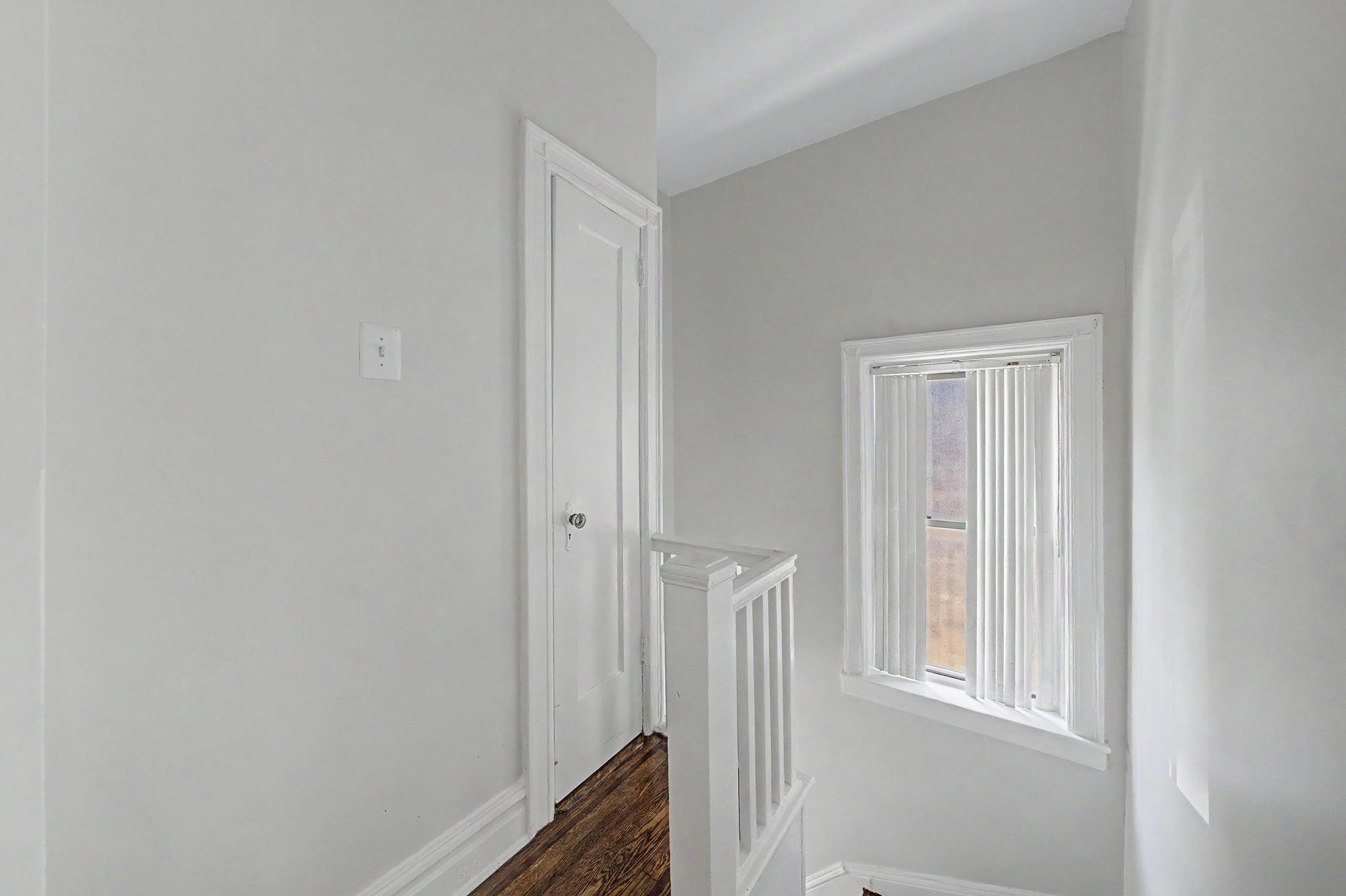 29-31 CRESCENT AVE