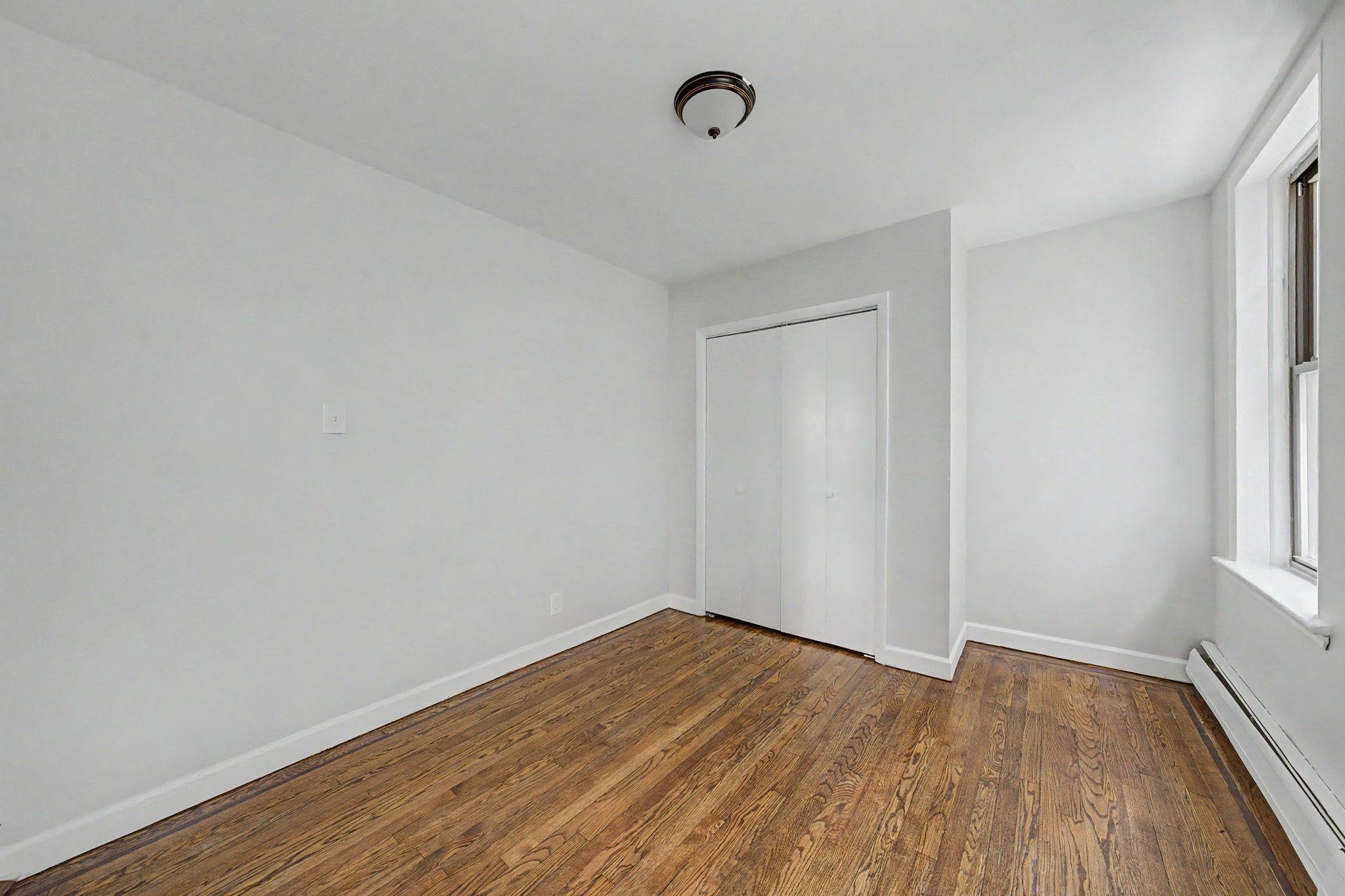 29-31 CRESCENT AVE