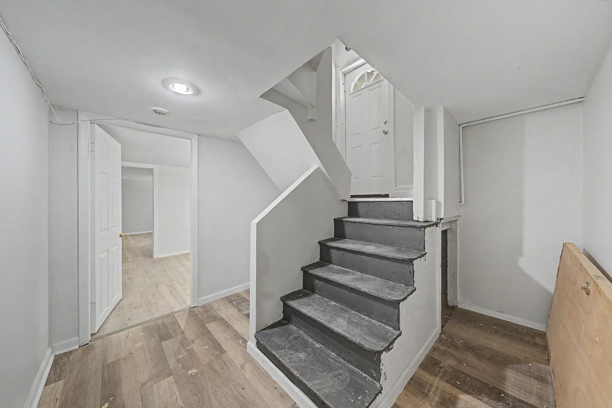 29-31 CRESCENT AVE