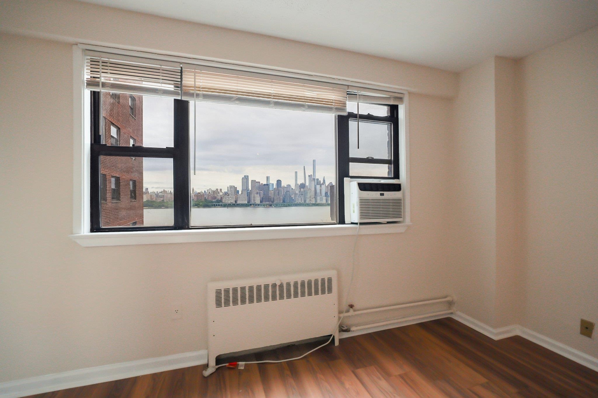 6515 BLVD EAST - Photo 5