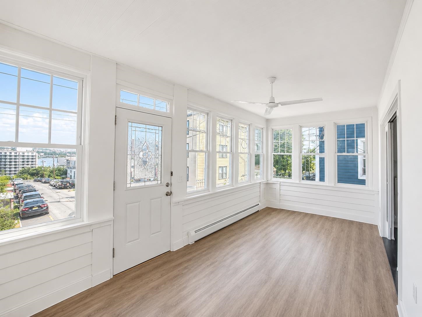 528 UNDERCLIFF AVE - Photo 2