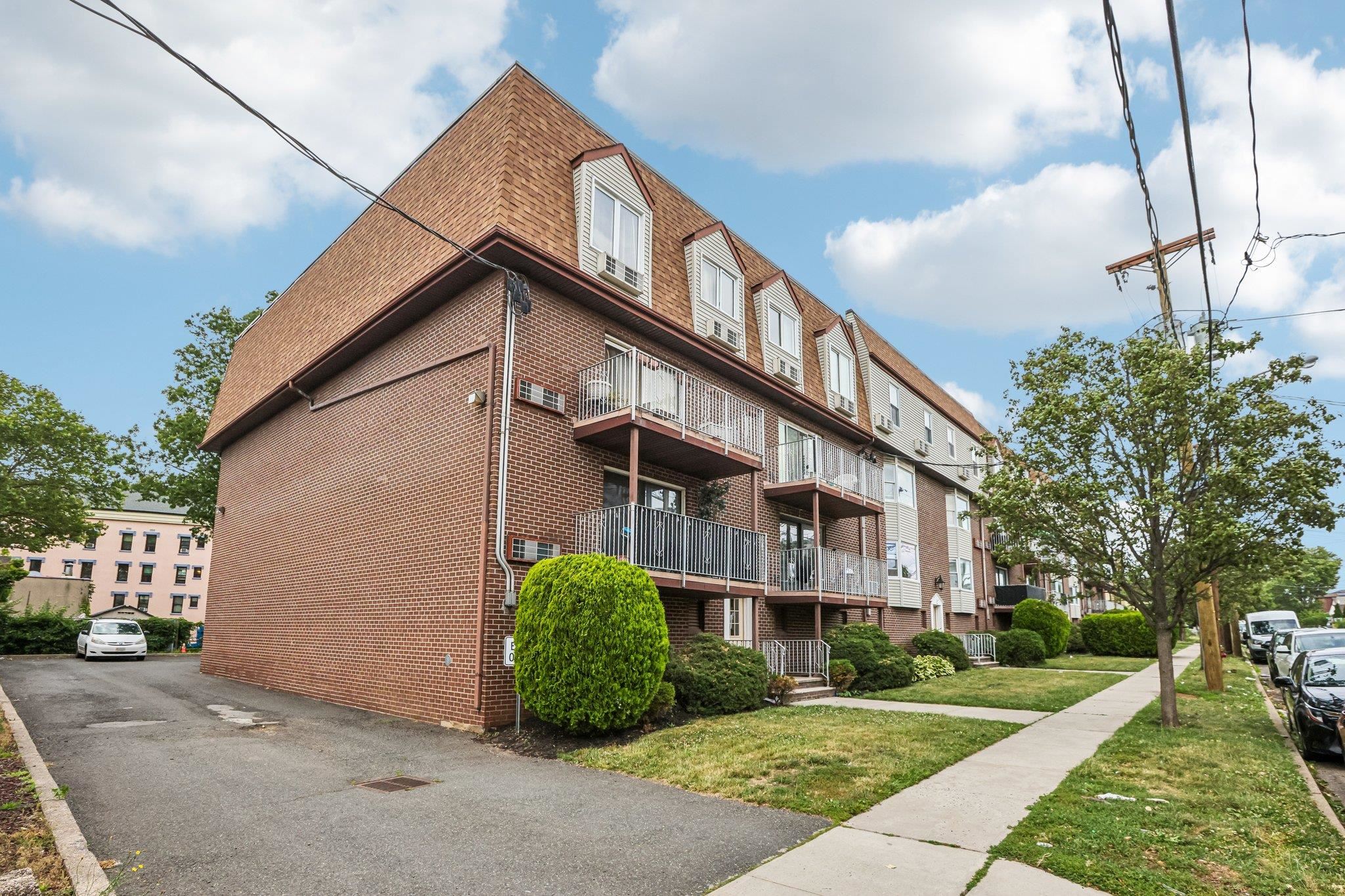 13 ZABRISKIE AVE - Photo 5