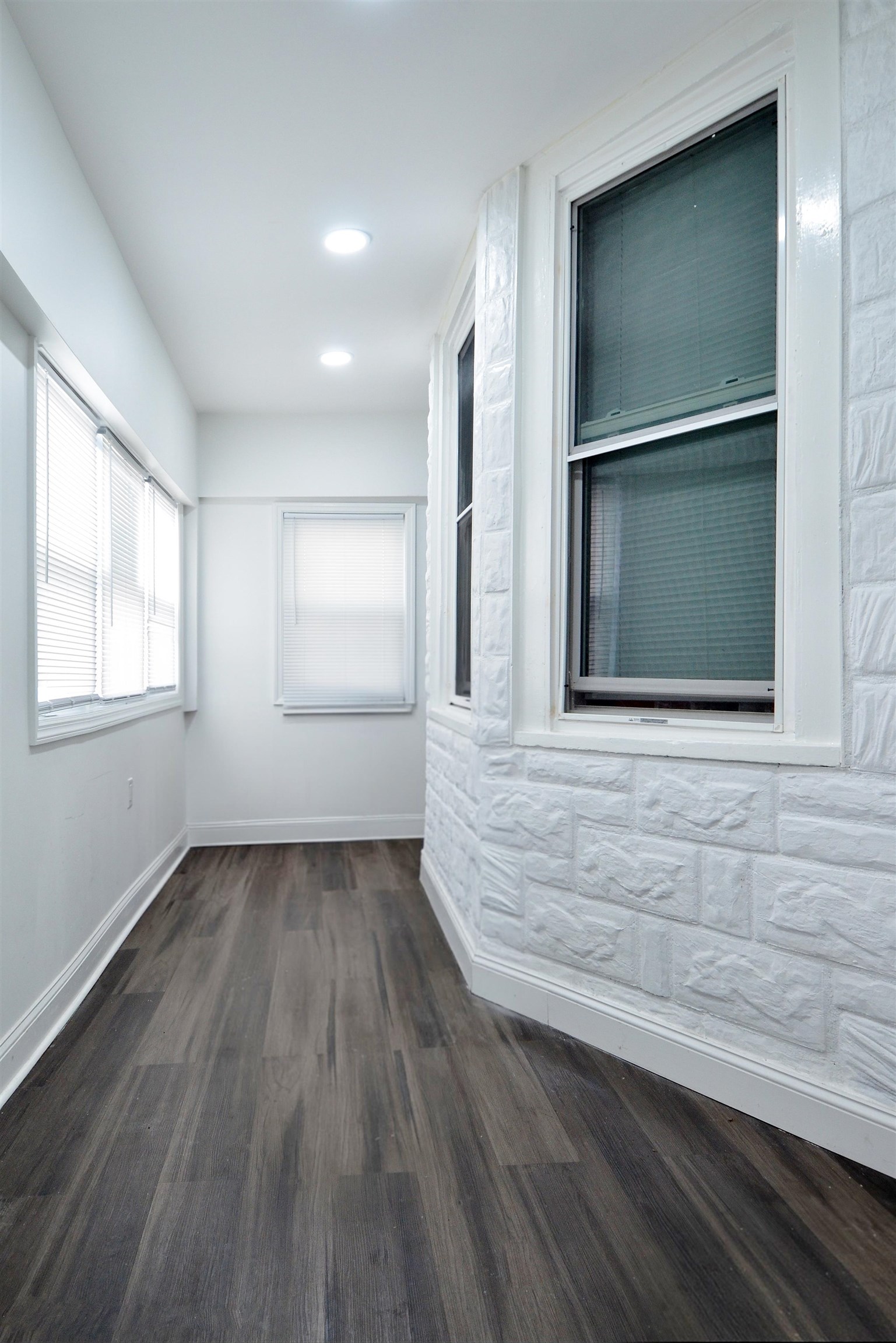 22 EAST 44TH ST - Photo 2