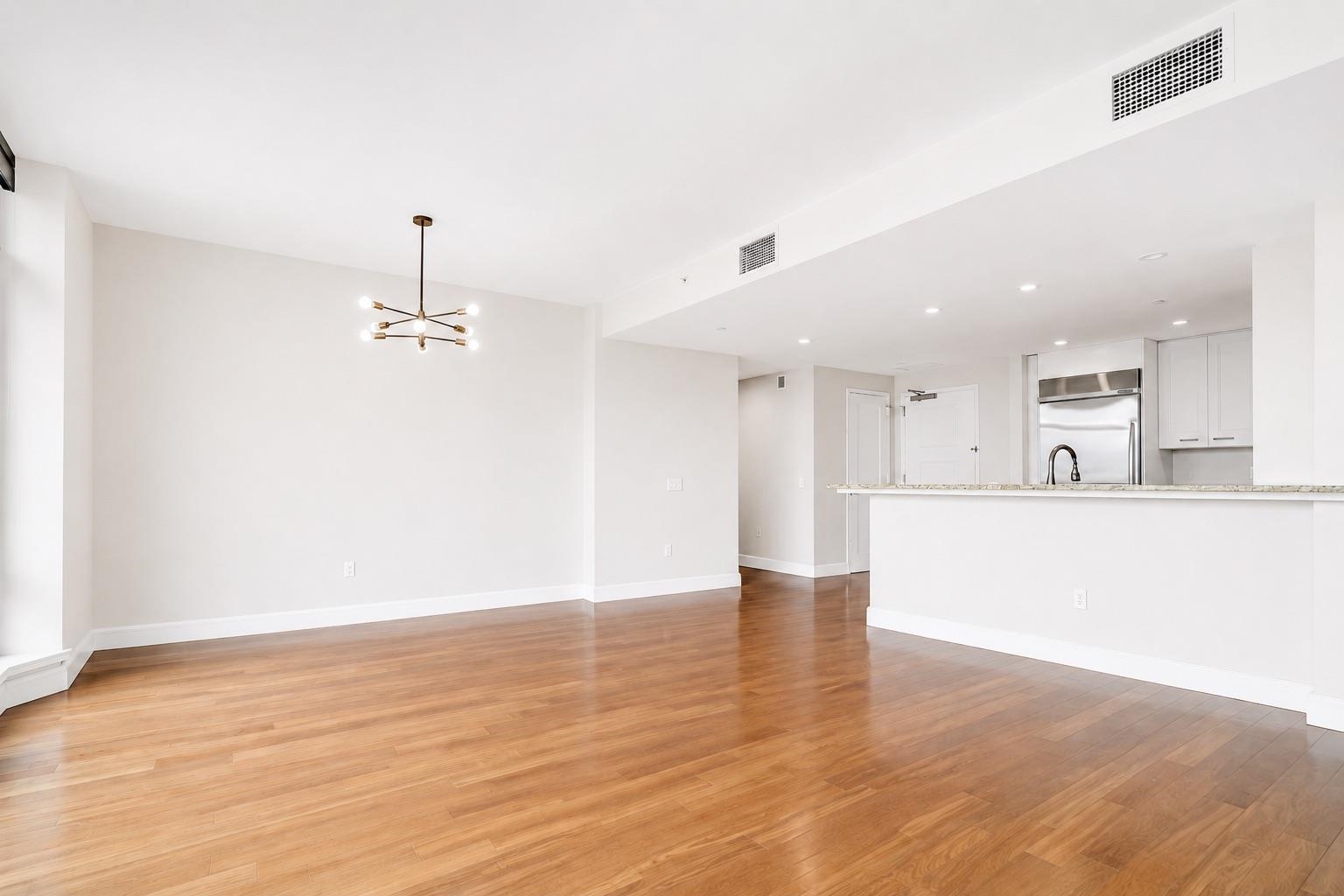 8100 RIVER RD - Photo 2