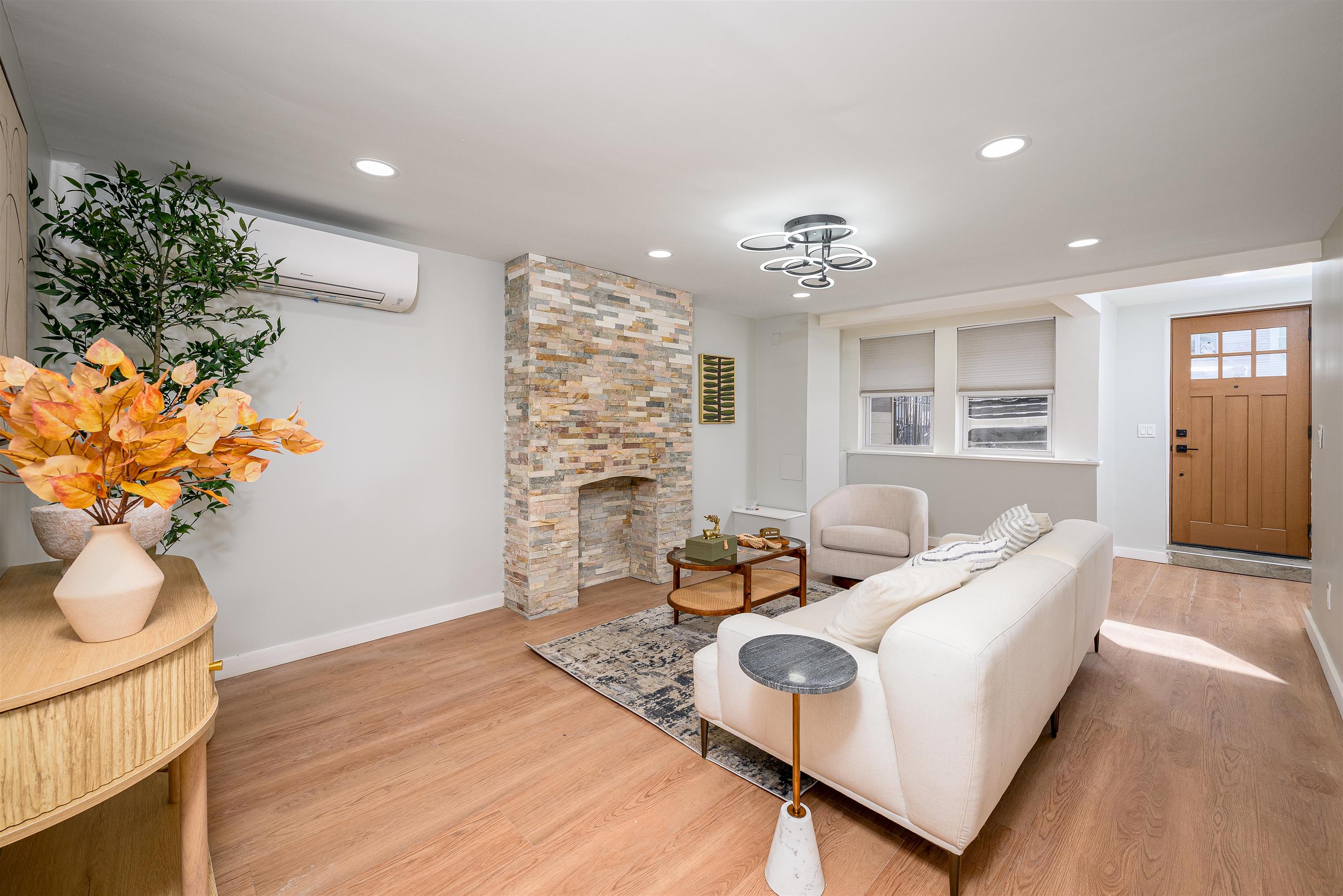 70 BOWERS ST #1