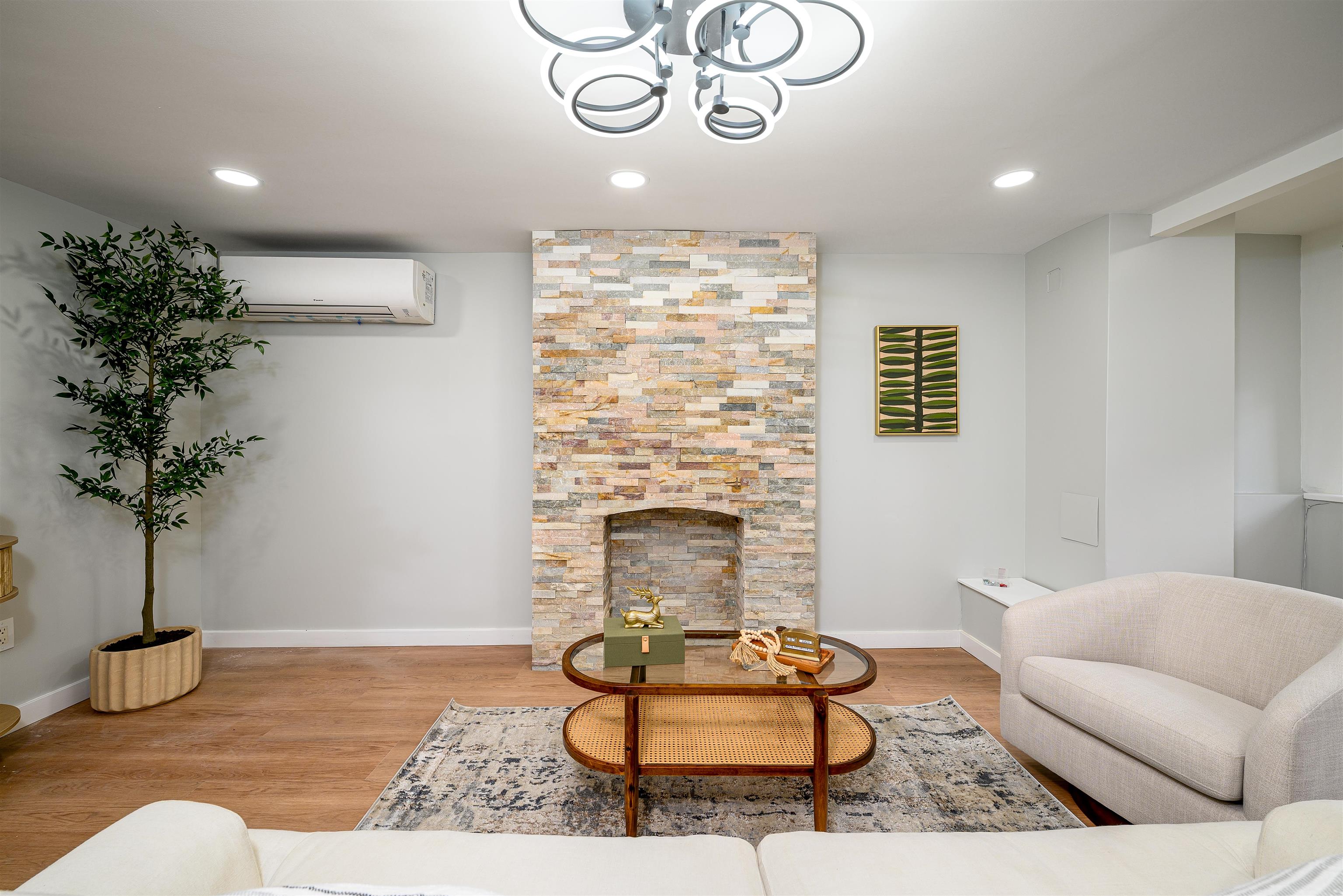 70 BOWERS ST #1