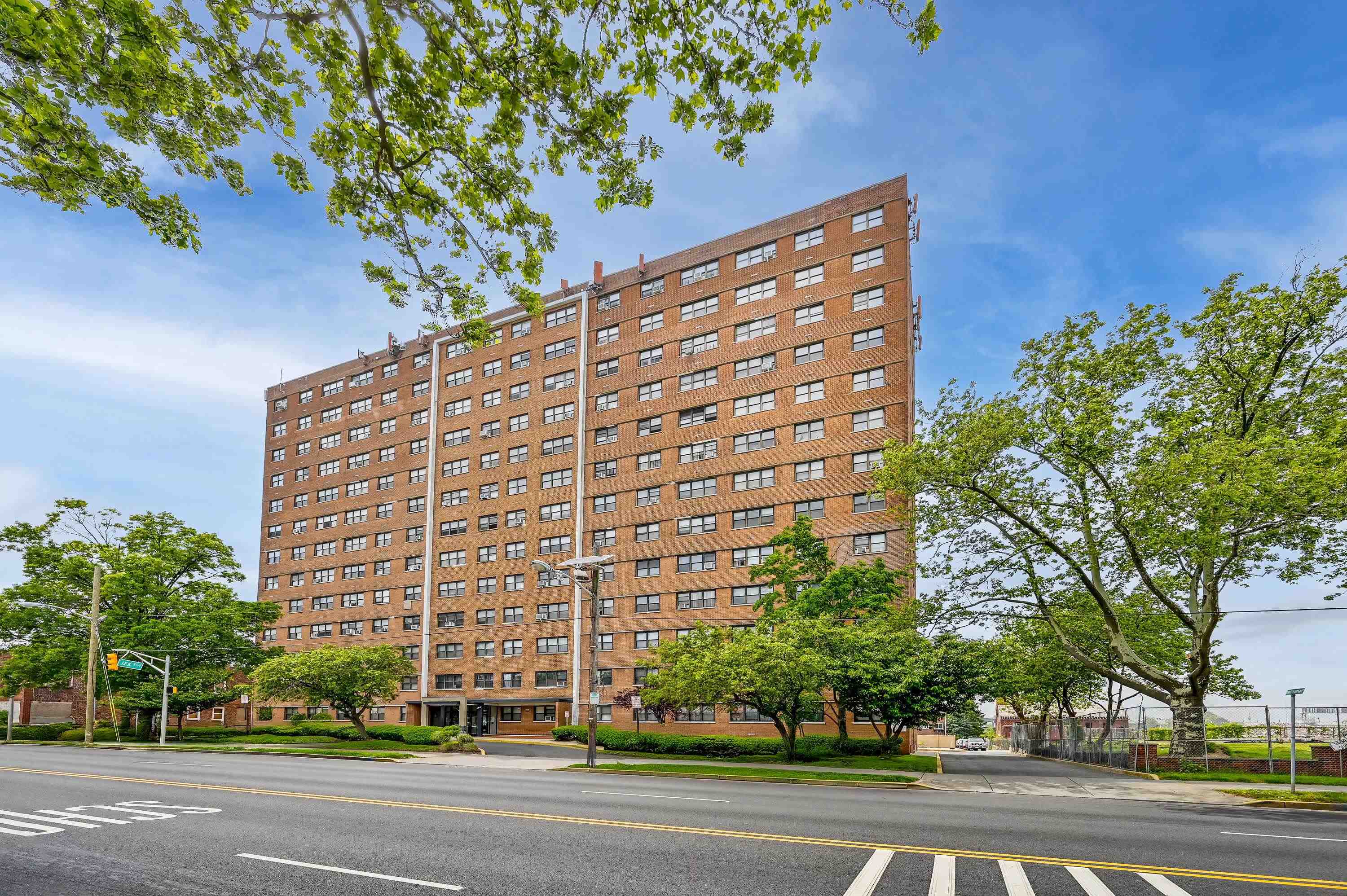 1225 KENNEDY BLVD #9K