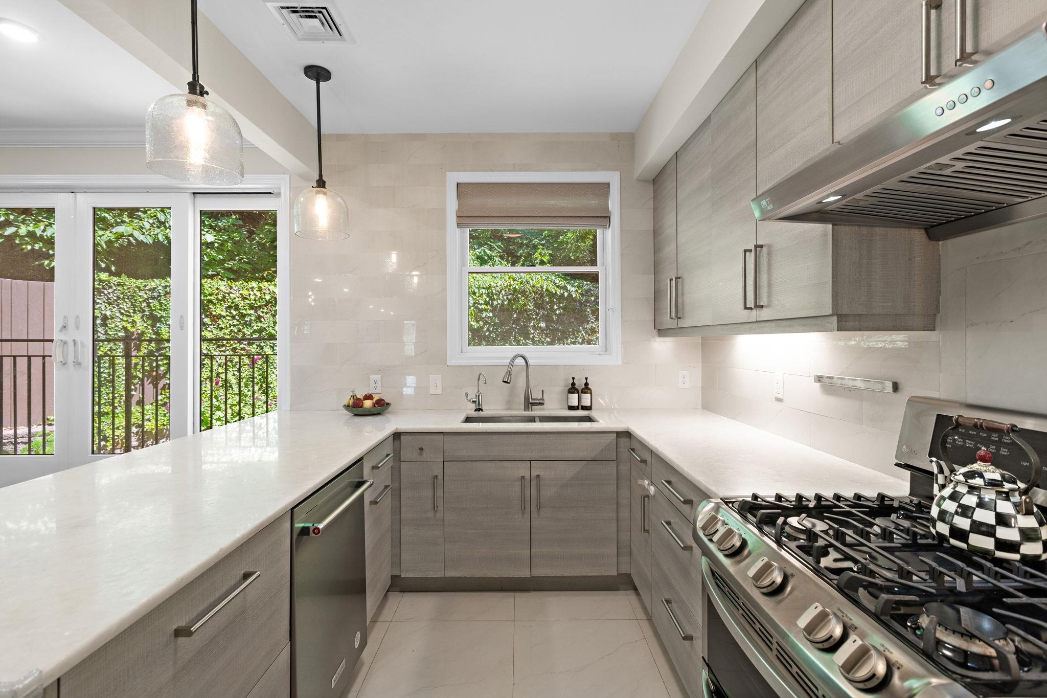 55 WEST 19TH ST - Photo 2