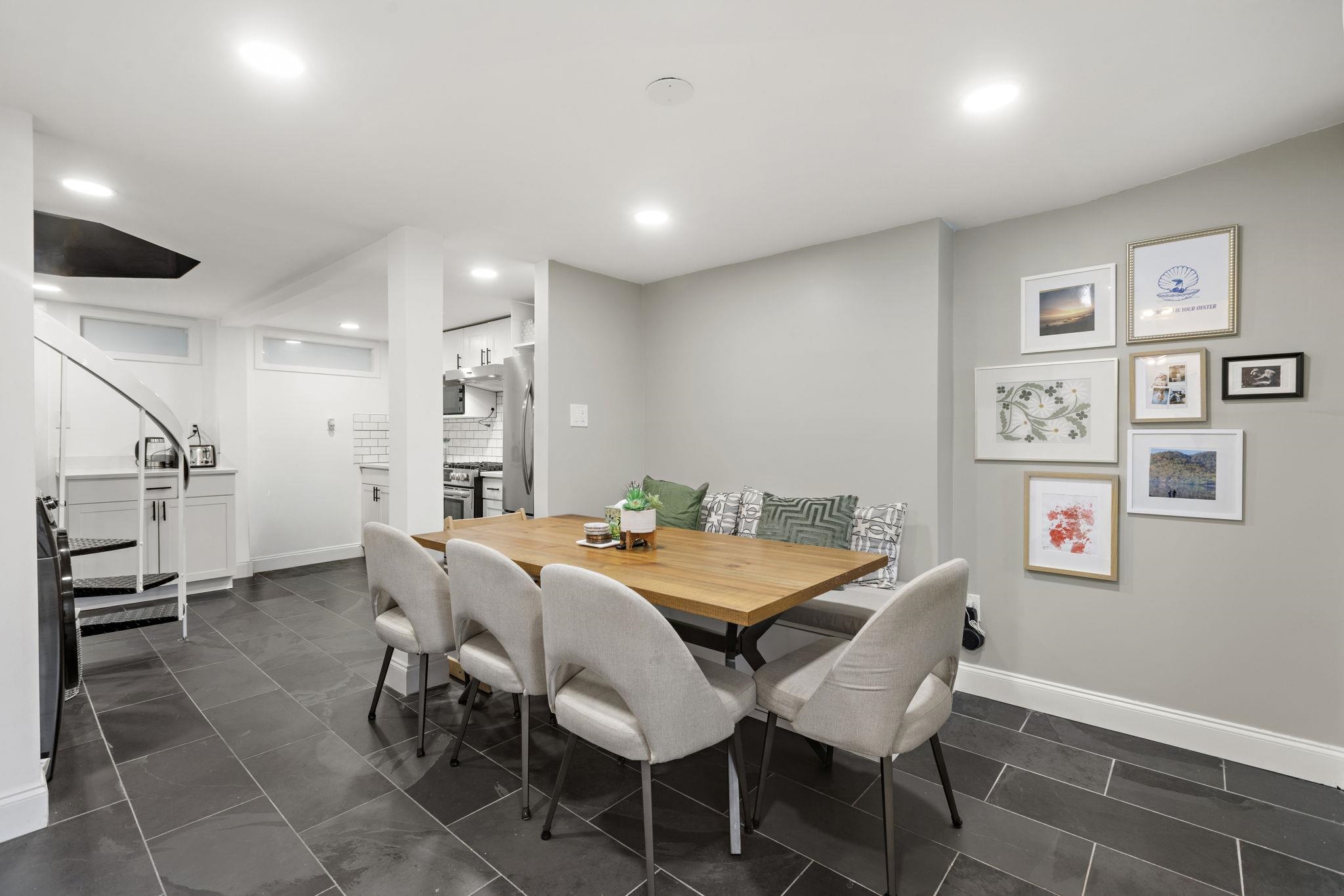 264 7TH ST - Photo 3