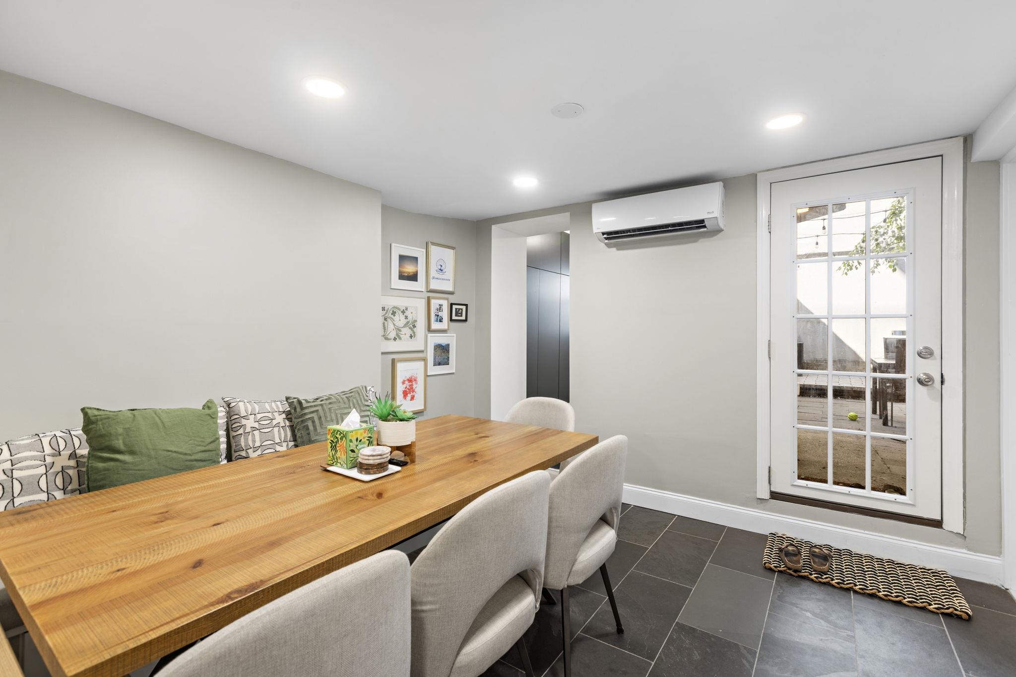 264 7TH ST - Photo 4