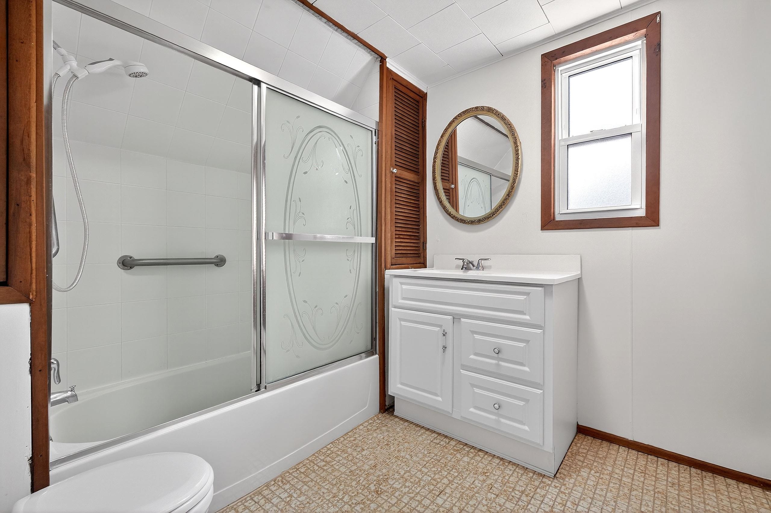 38 WEST 43RD ST