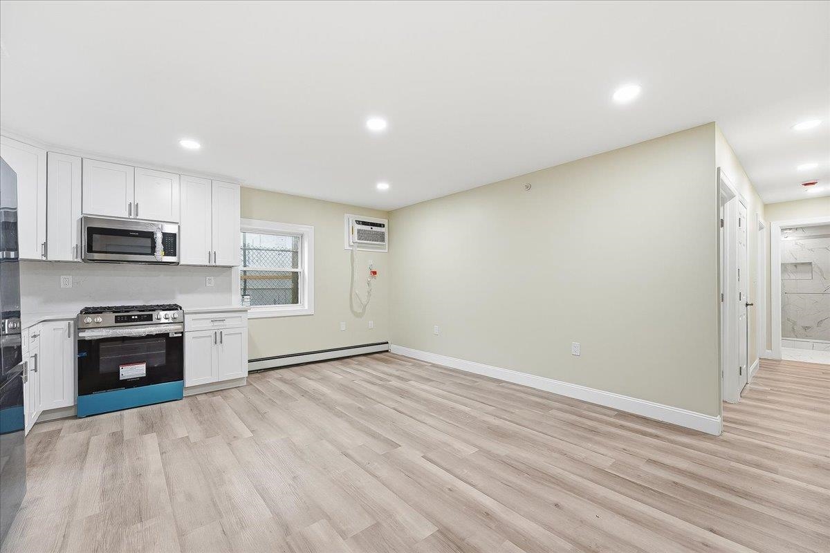202 41ST ST - Photo 4