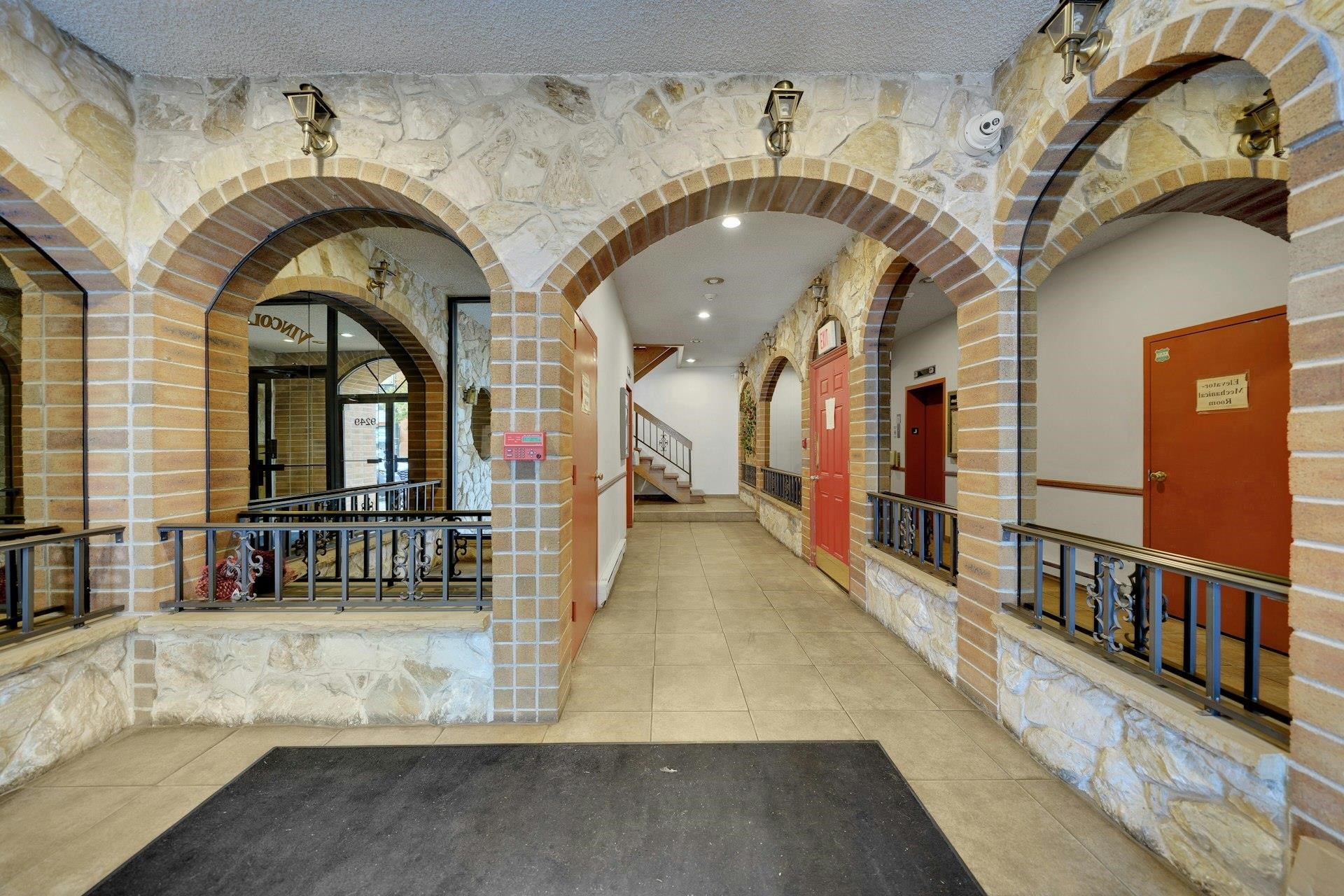 9249 JOHN F KENNEDY BLVD - Photo 3